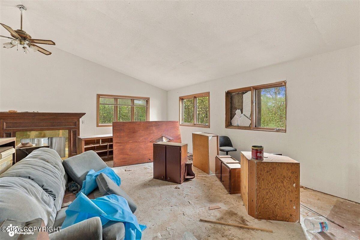14351 E Jensen Avenue Property Photo 5