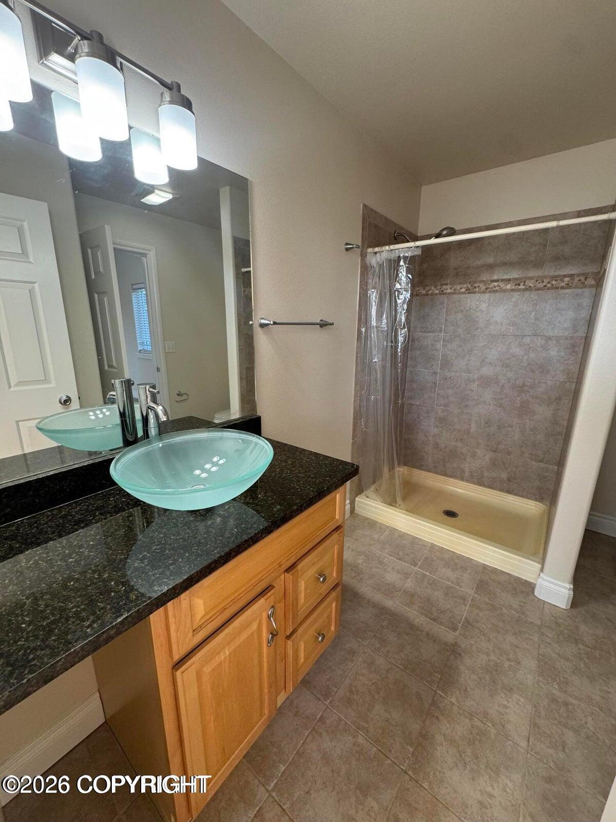 16001 Hidden Creek Lane Property Photo 21