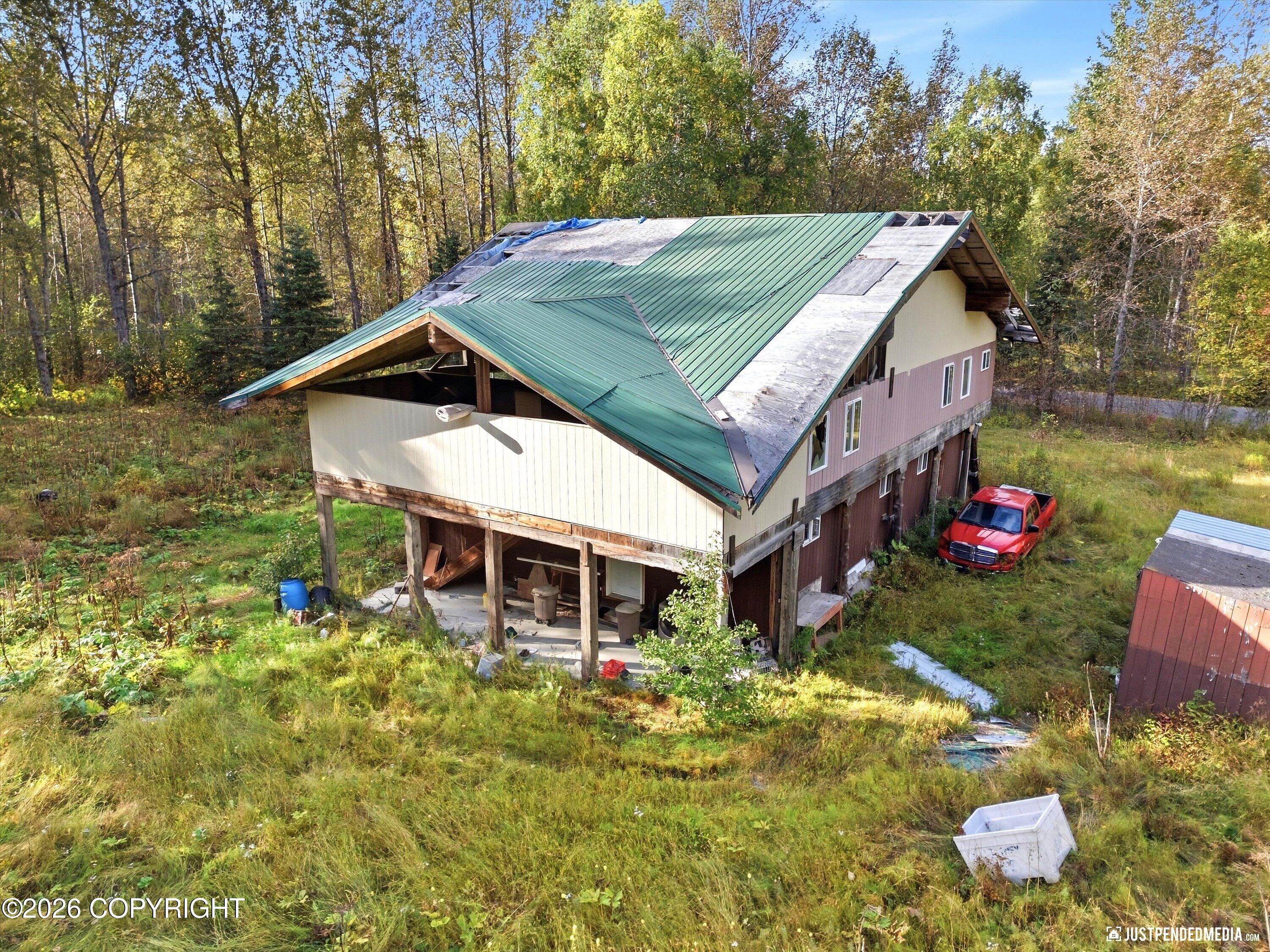 22121 Davidson Drive Property Photo 6