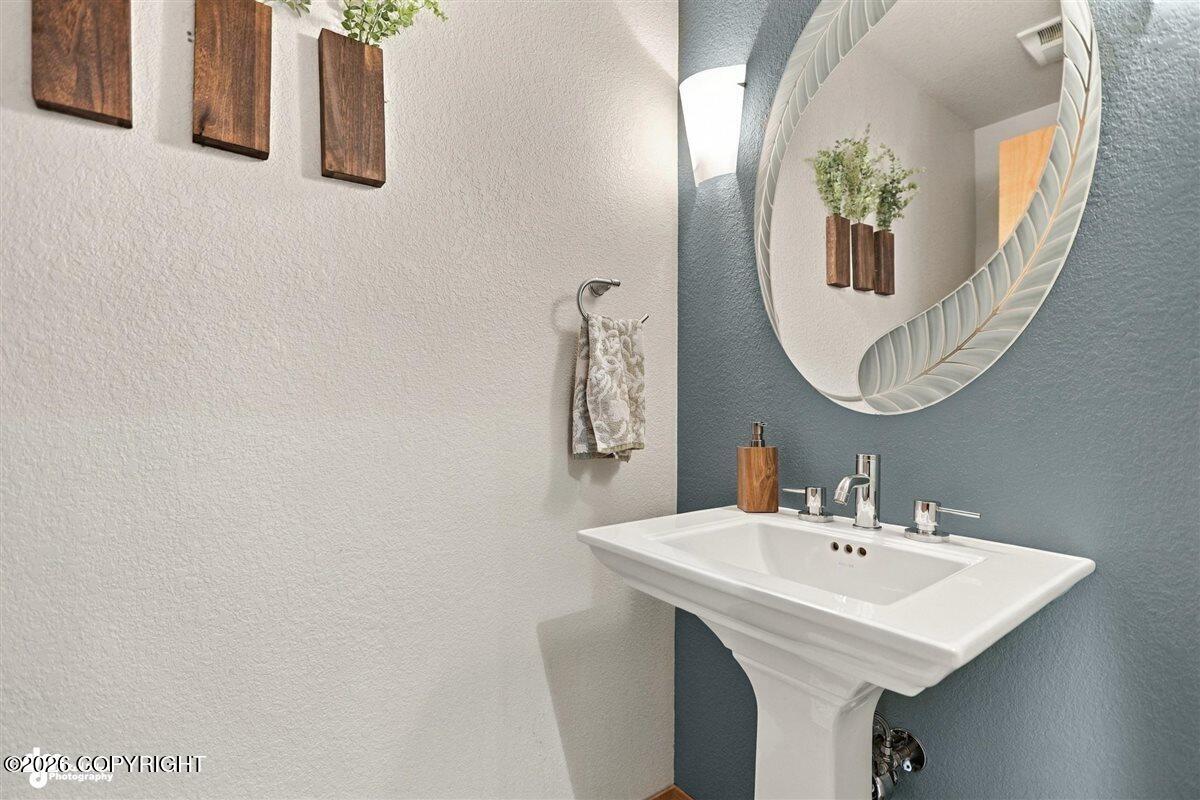 8670 Kushtaka Circle Property Photo 32
