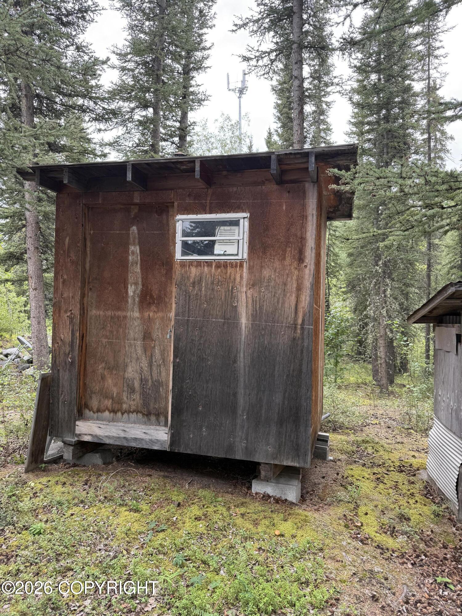Mile 128.3 Richardson Highway Property Photo 11