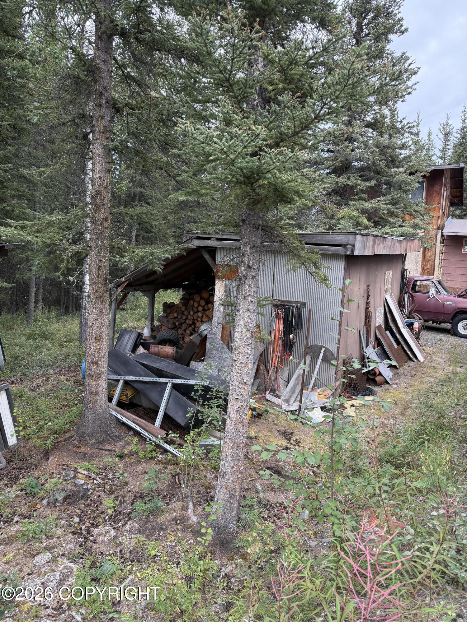 Mile 128.3 Richardson Highway Property Photo 12