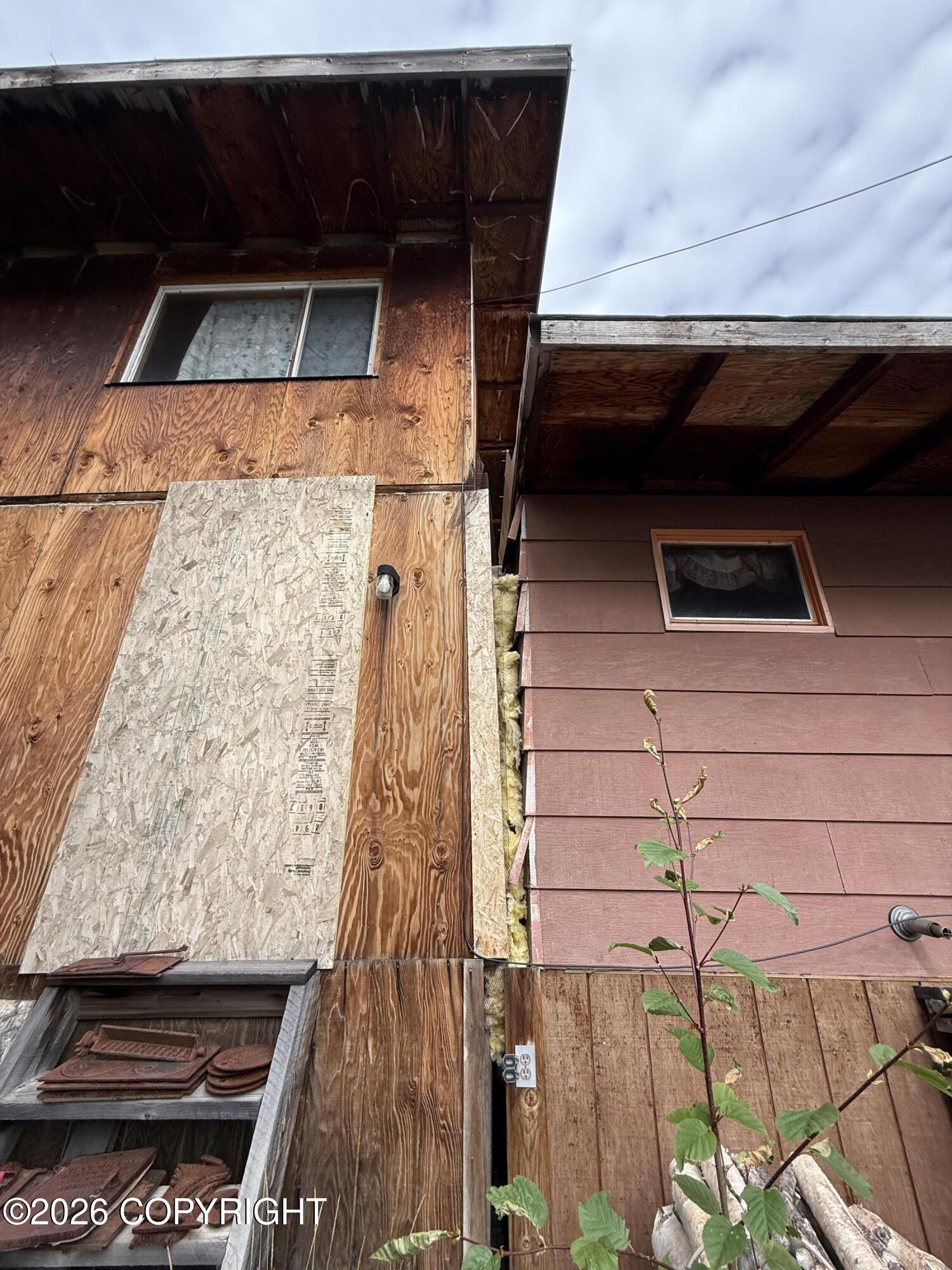 Mile 128.3 Richardson Highway Property Photo 32