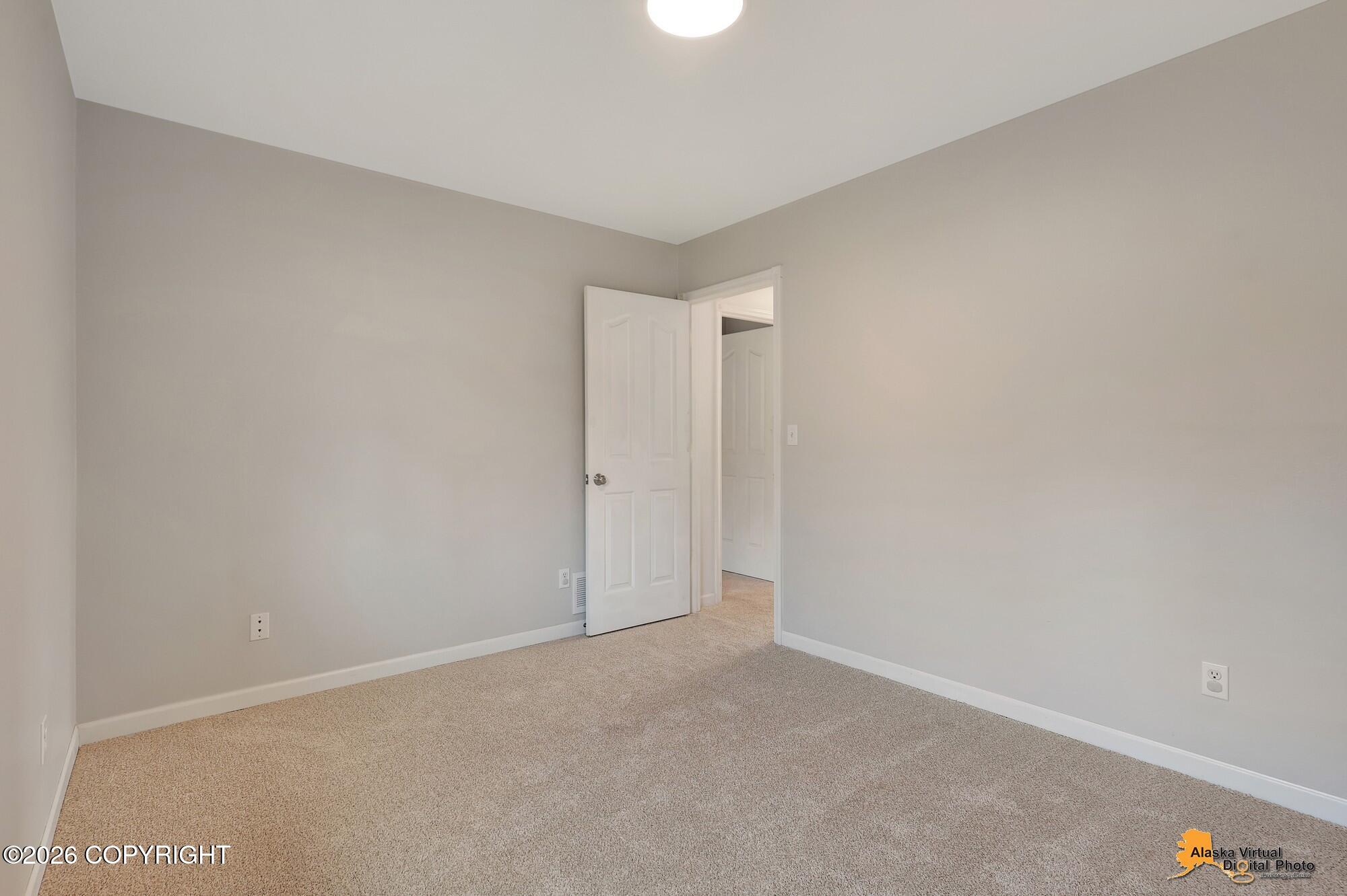 150 W Kristy Drive Property Photo 23