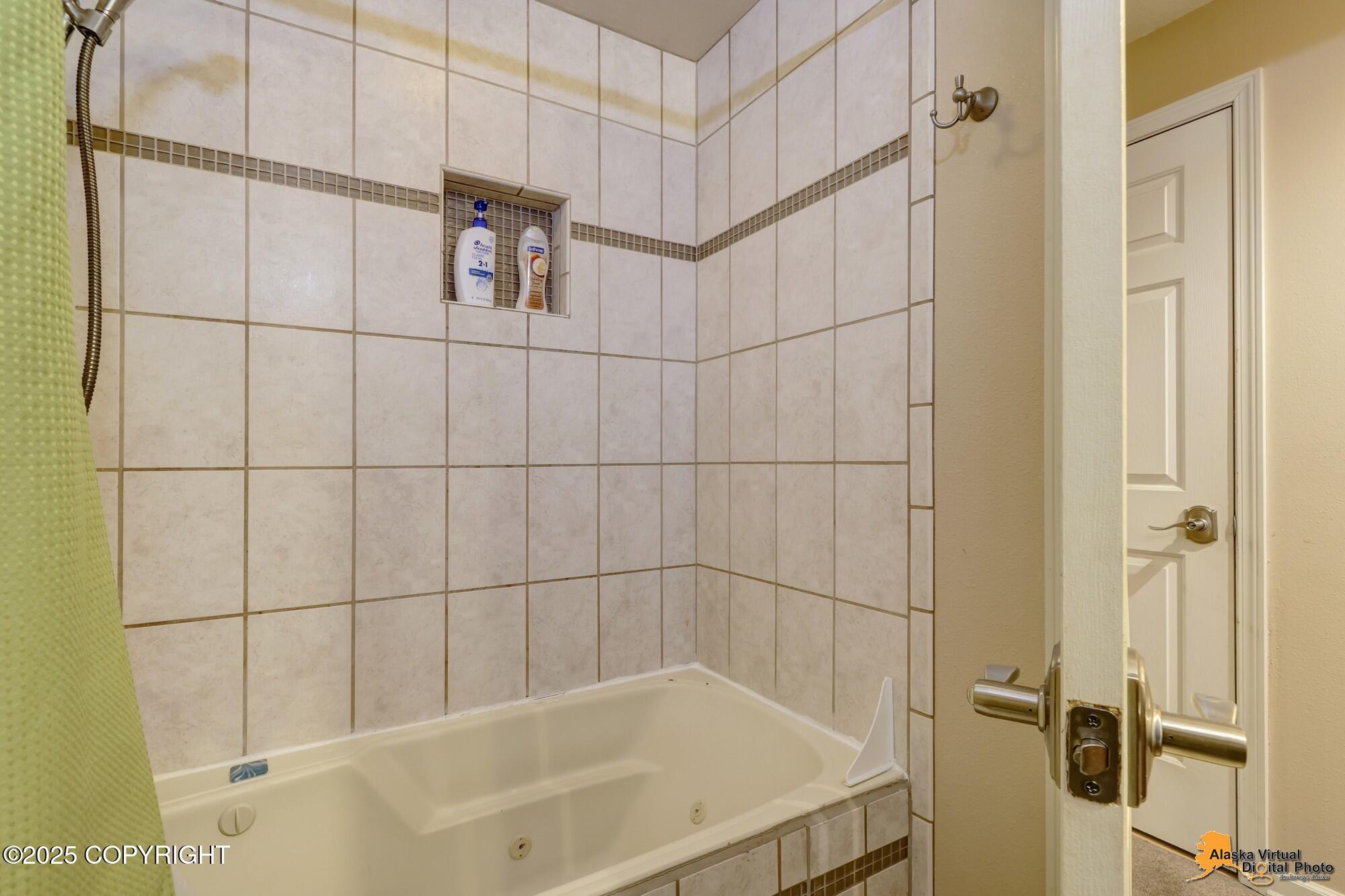 432 W 10th Avenue Property Photo 46