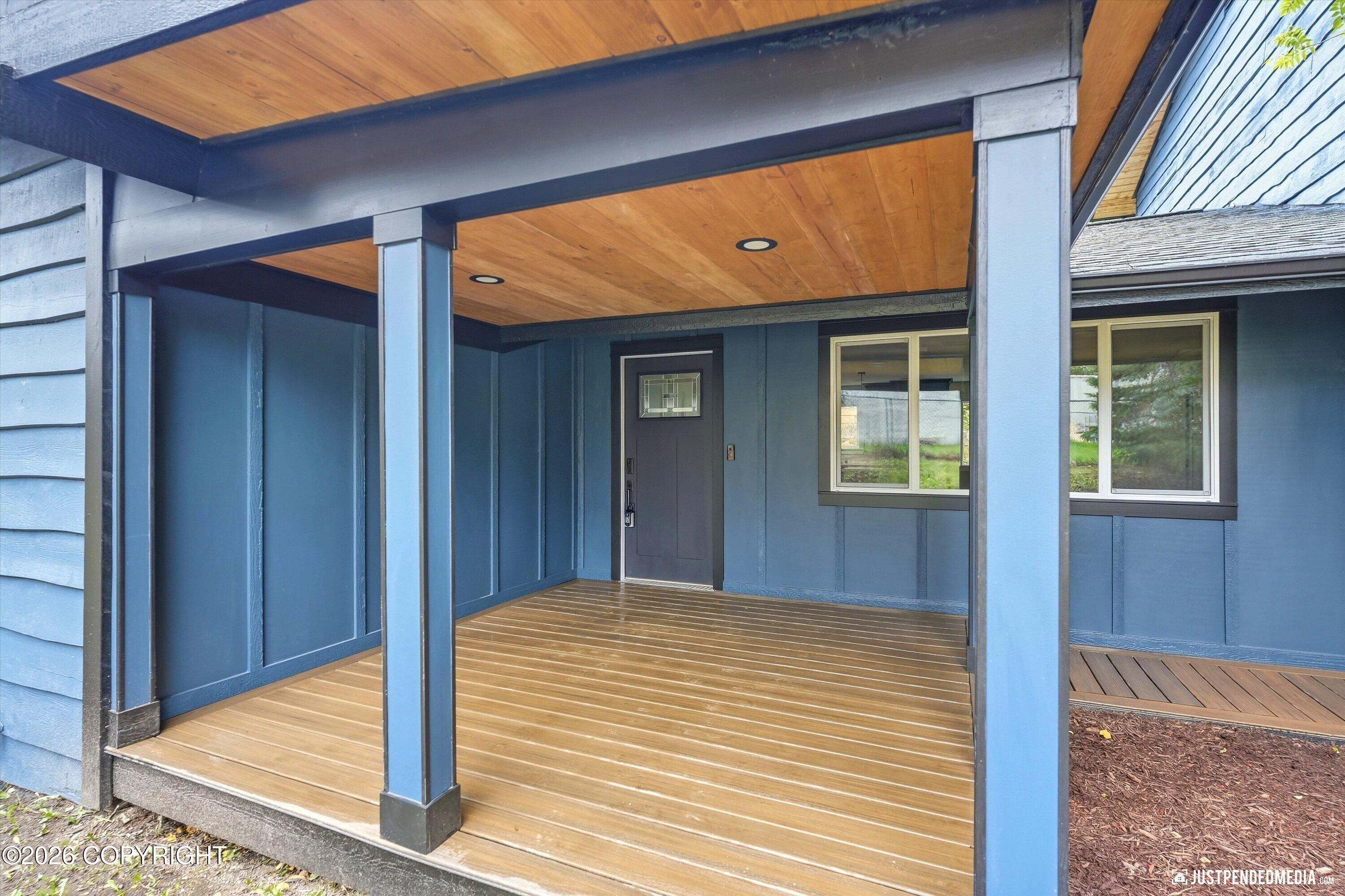 9231 Campbell Terrace Drive Property Photo 5