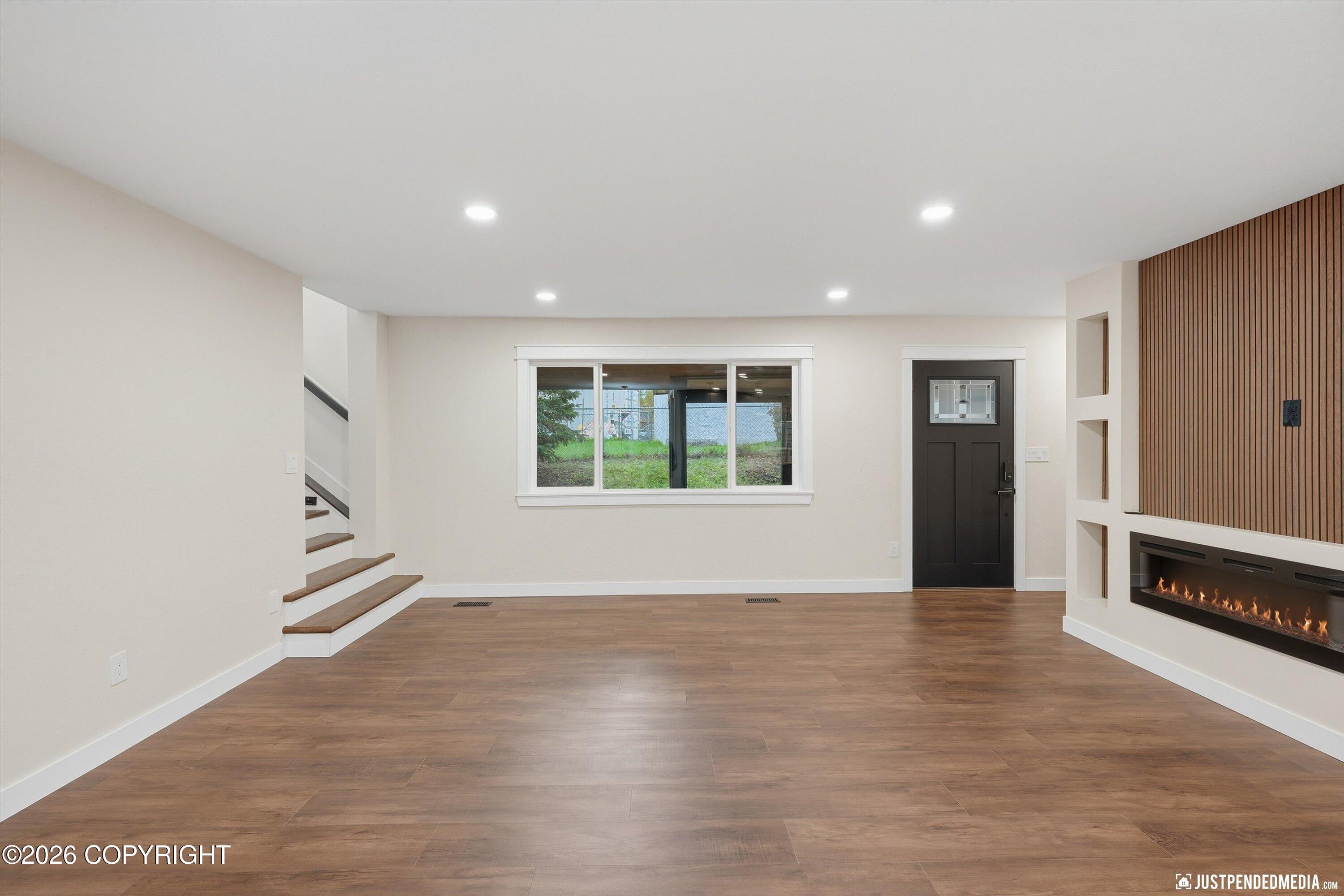 9231 Campbell Terrace Drive Property Photo 8