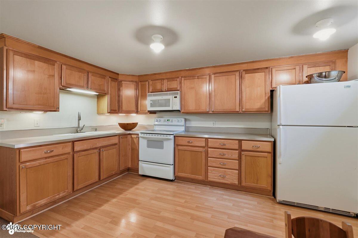 1001 W 23rd Avenue Property Photo 24