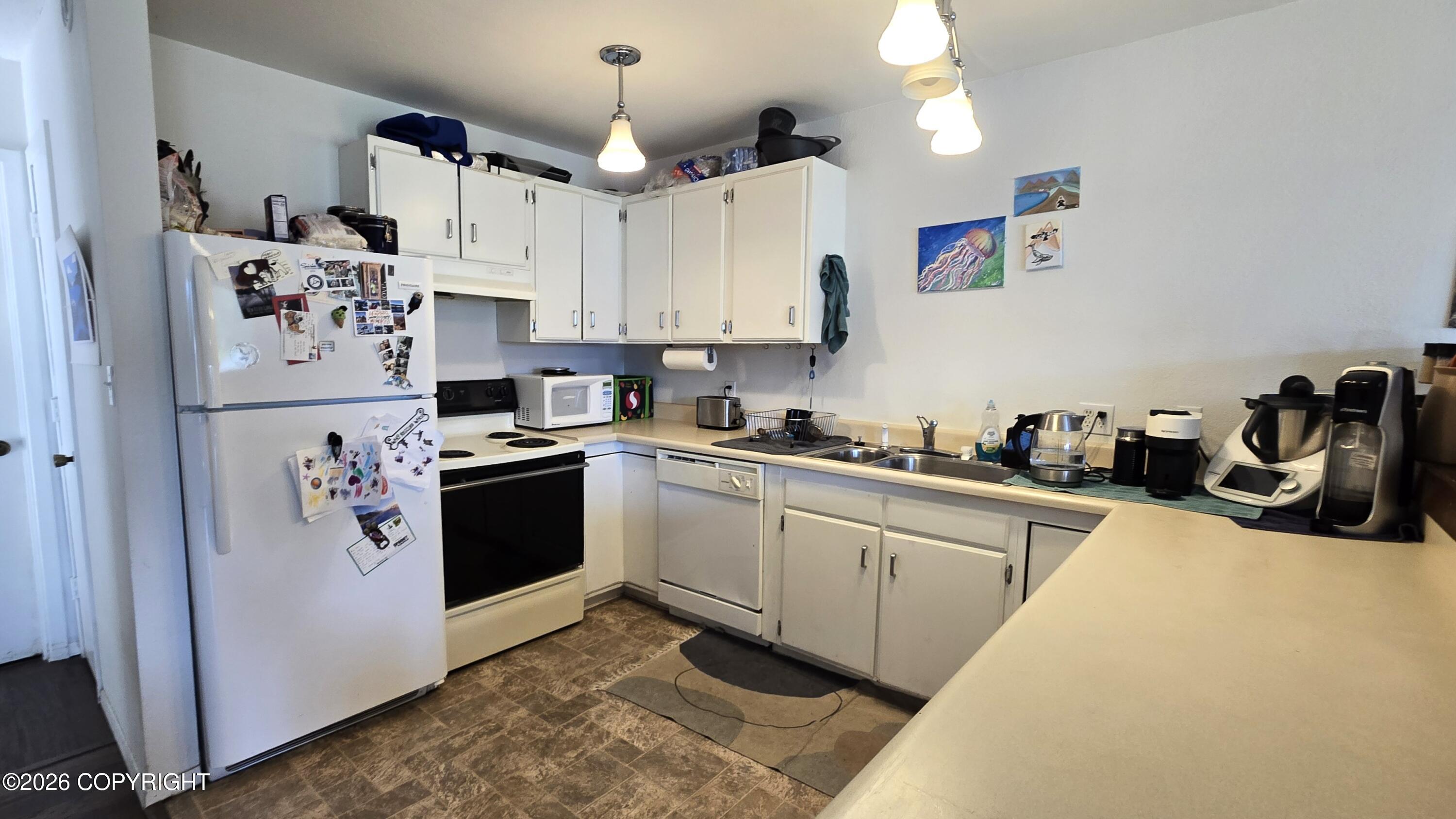 1105 Second Avenue Property Photo 22