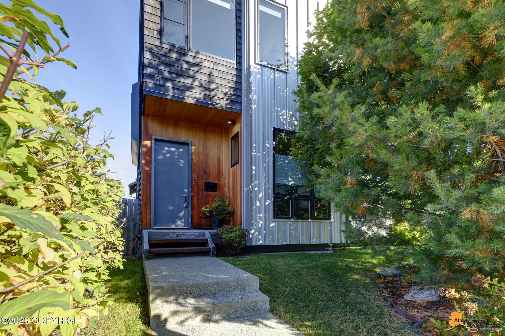 1105 W 11th Avenue Property Photo 62