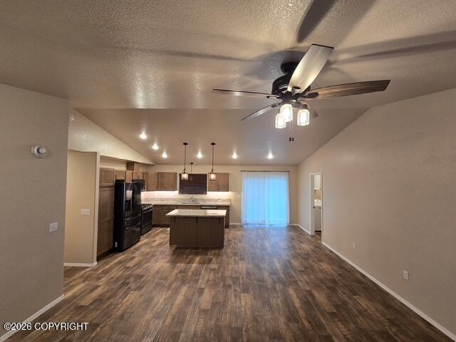 7311 E Obsidian Loop Property Photo 2