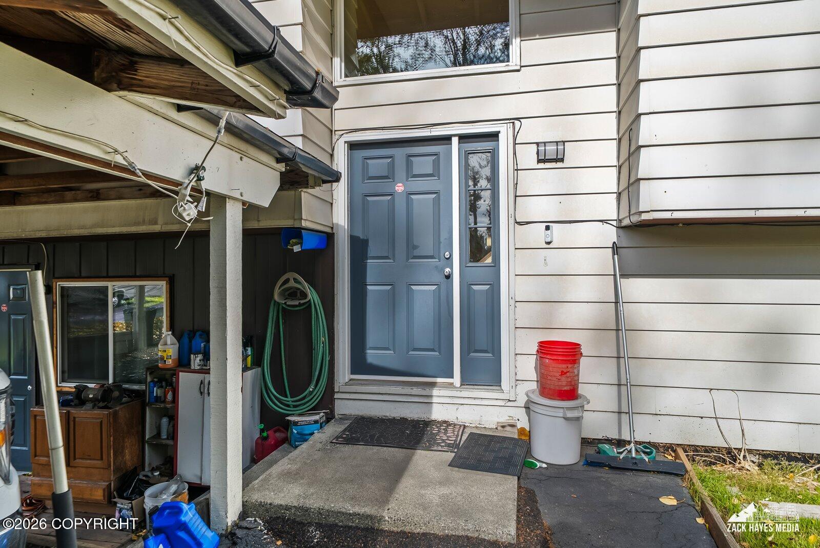 1101 W 53rd Avenue Property Photo 4