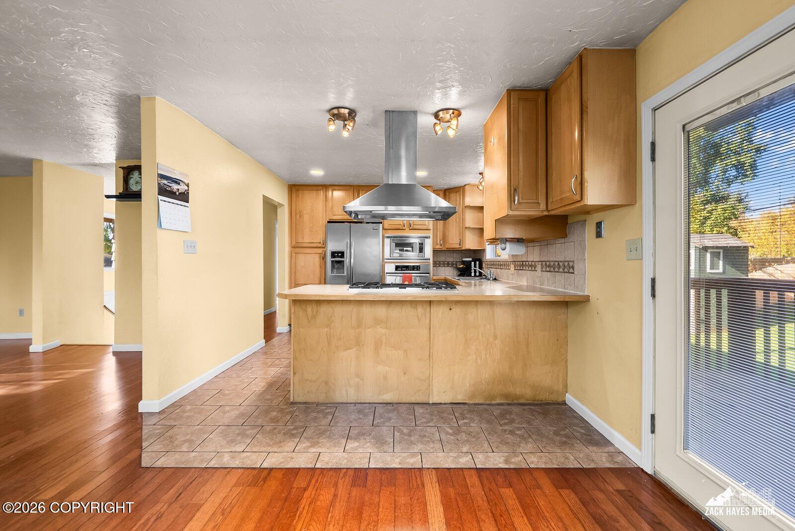 1101 W 53rd Avenue Property Photo 23