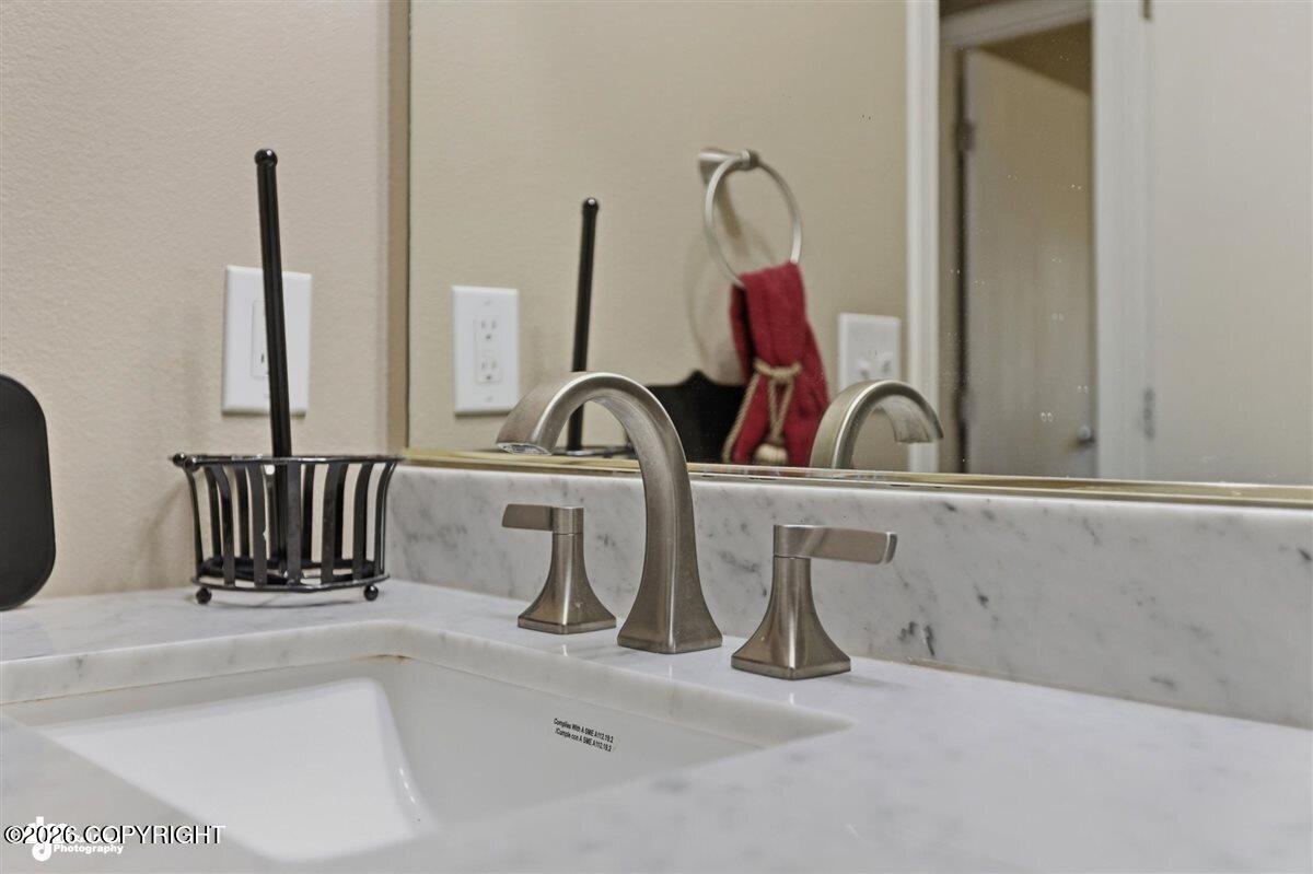 3130 E 46th Avenue #4a Property Photo 12