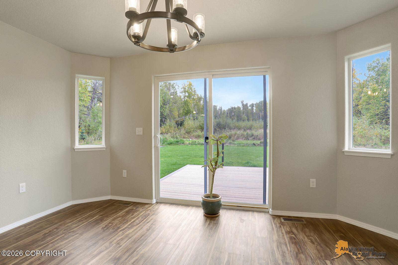 4450 W Murray Drive Property Photo 18