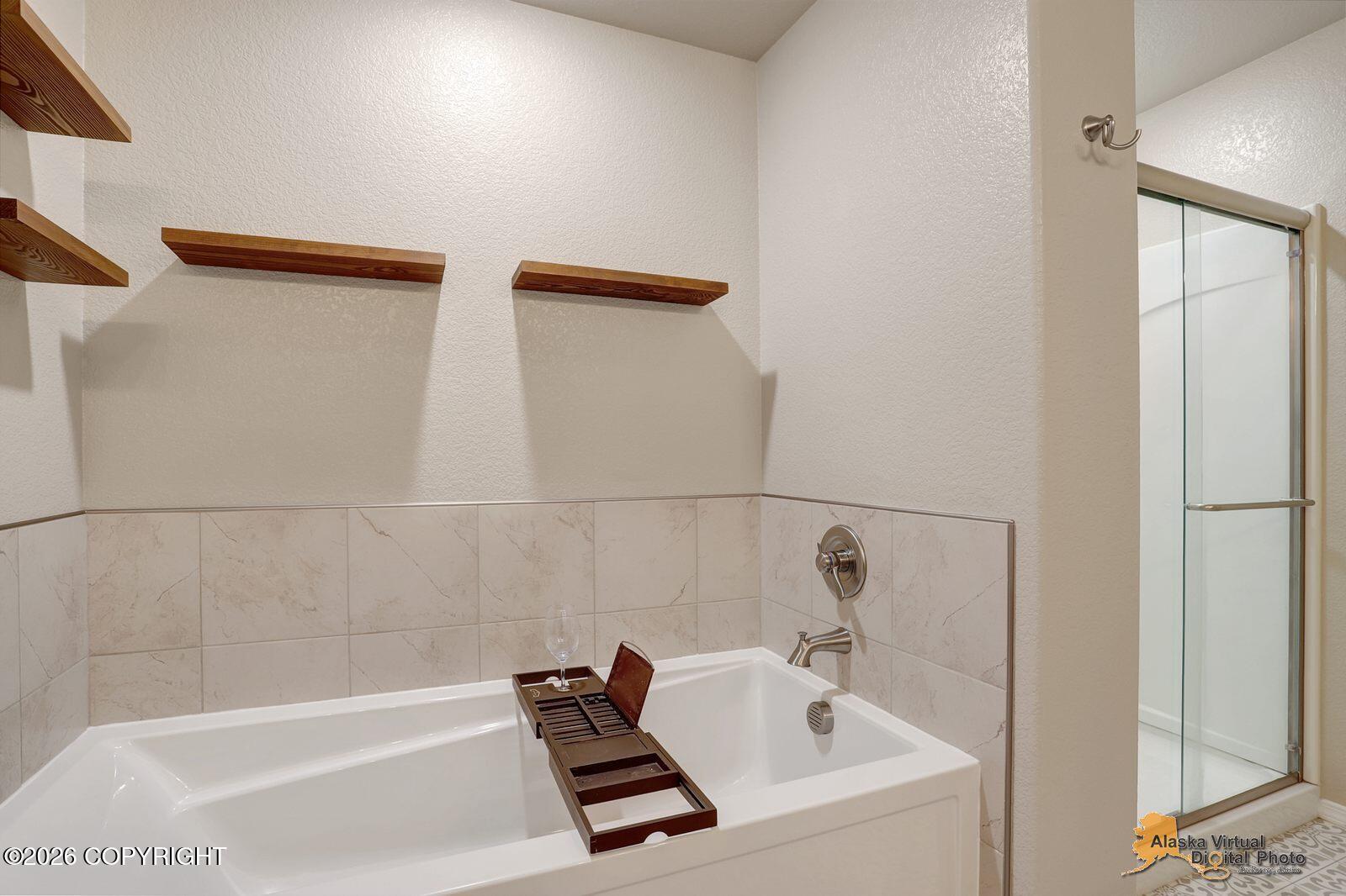4450 W Murray Drive Property Photo 25