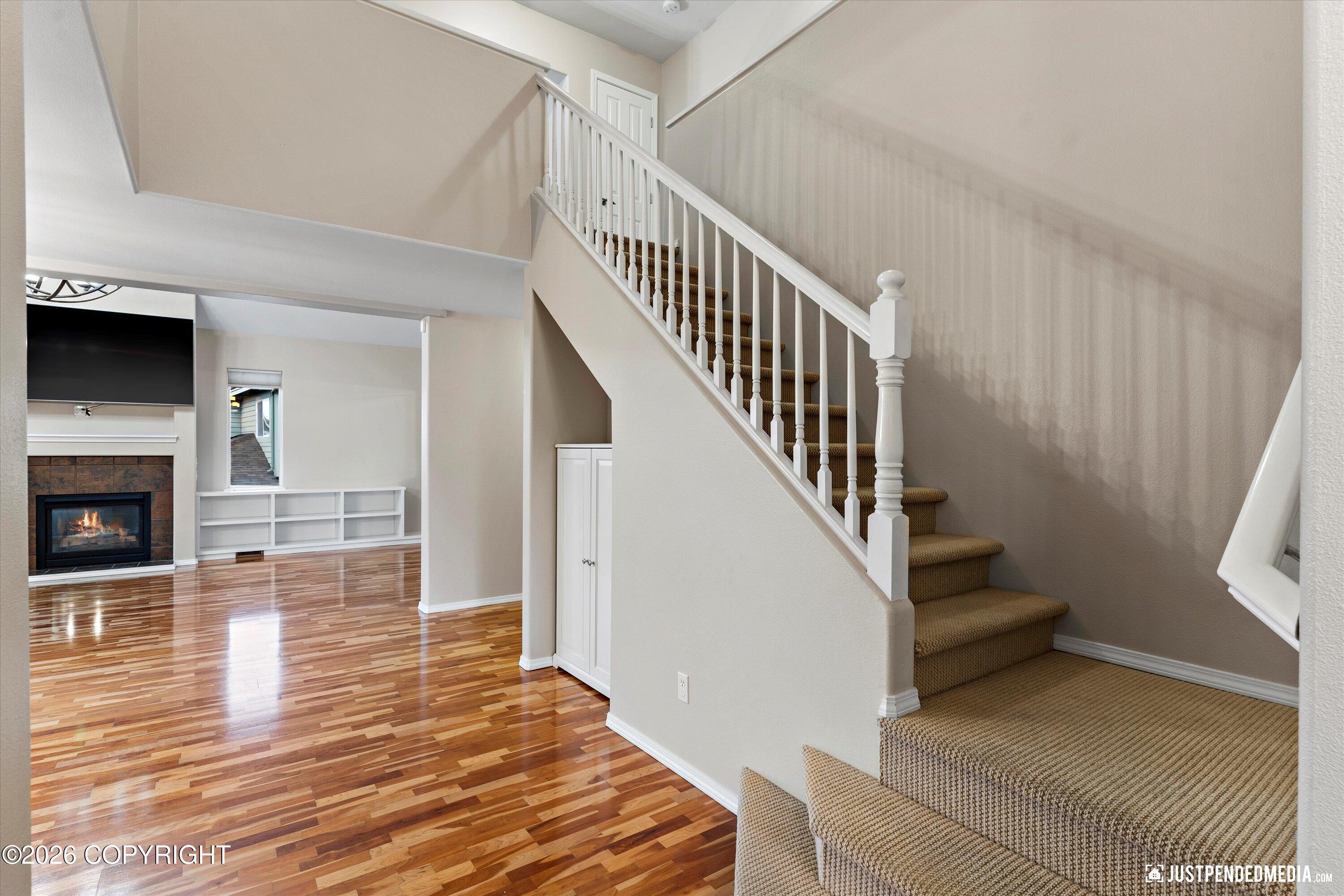 5112 Wood Hall Drive Property Photo 5