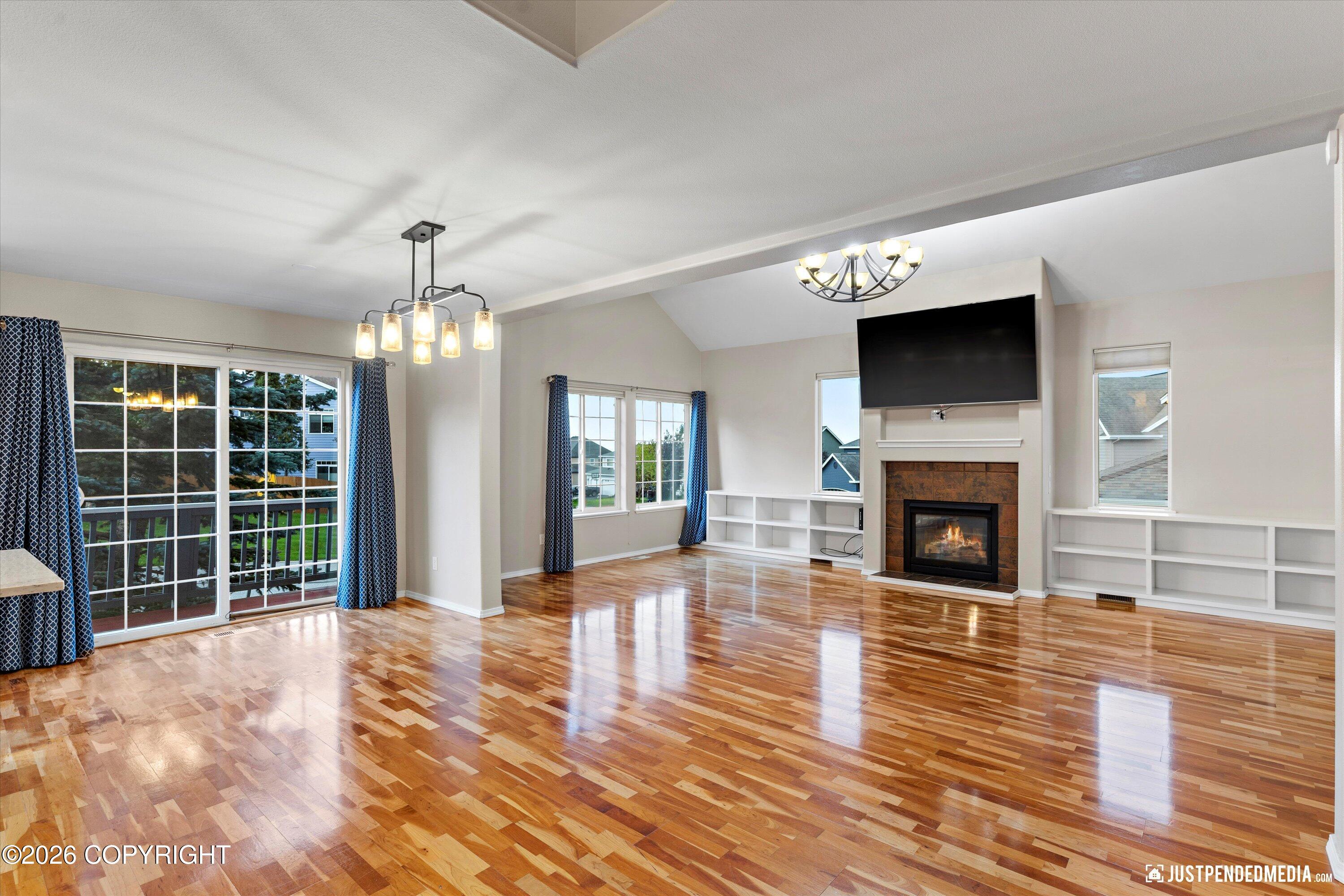5112 Wood Hall Drive Property Photo 6