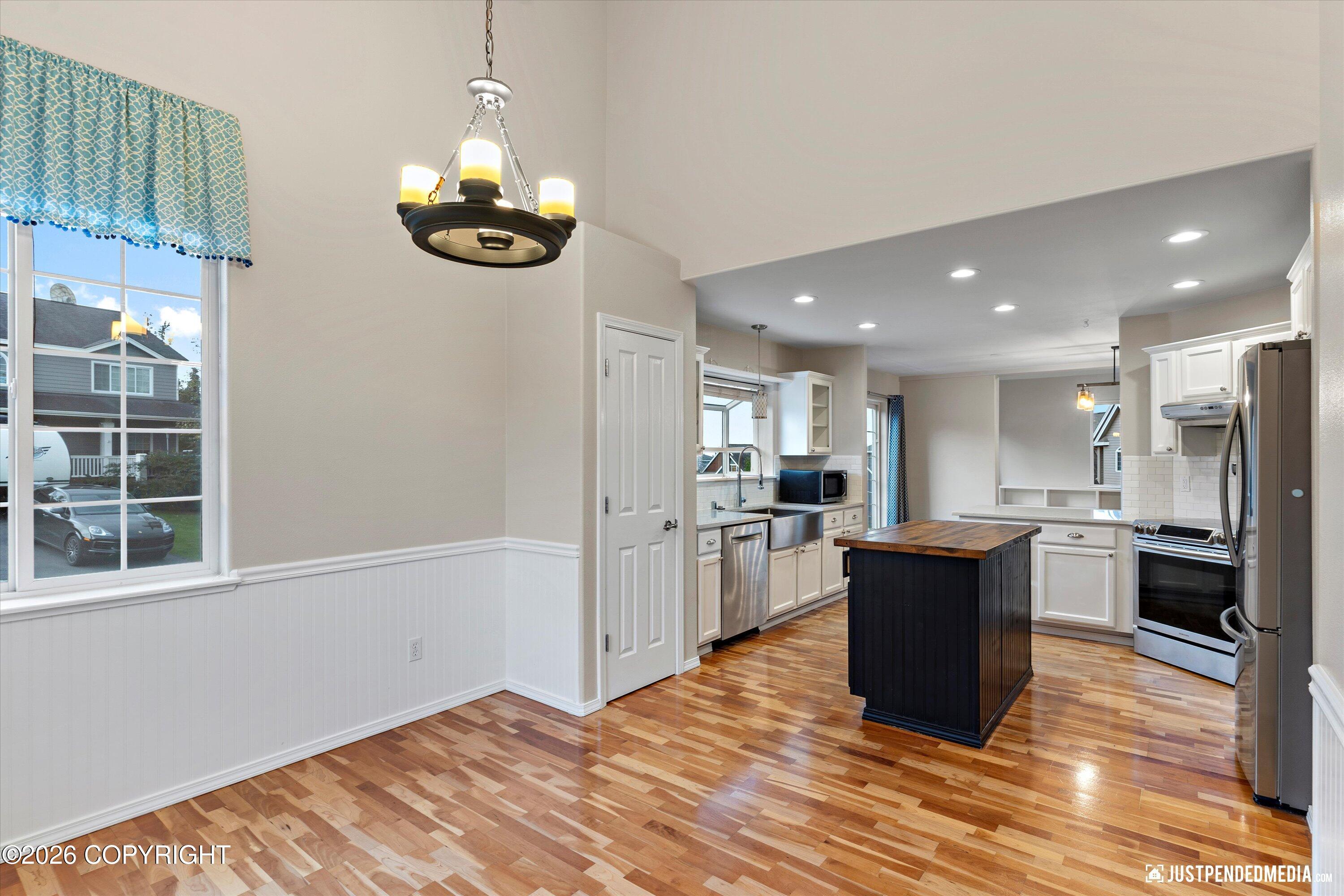 5112 Wood Hall Drive Property Photo 13