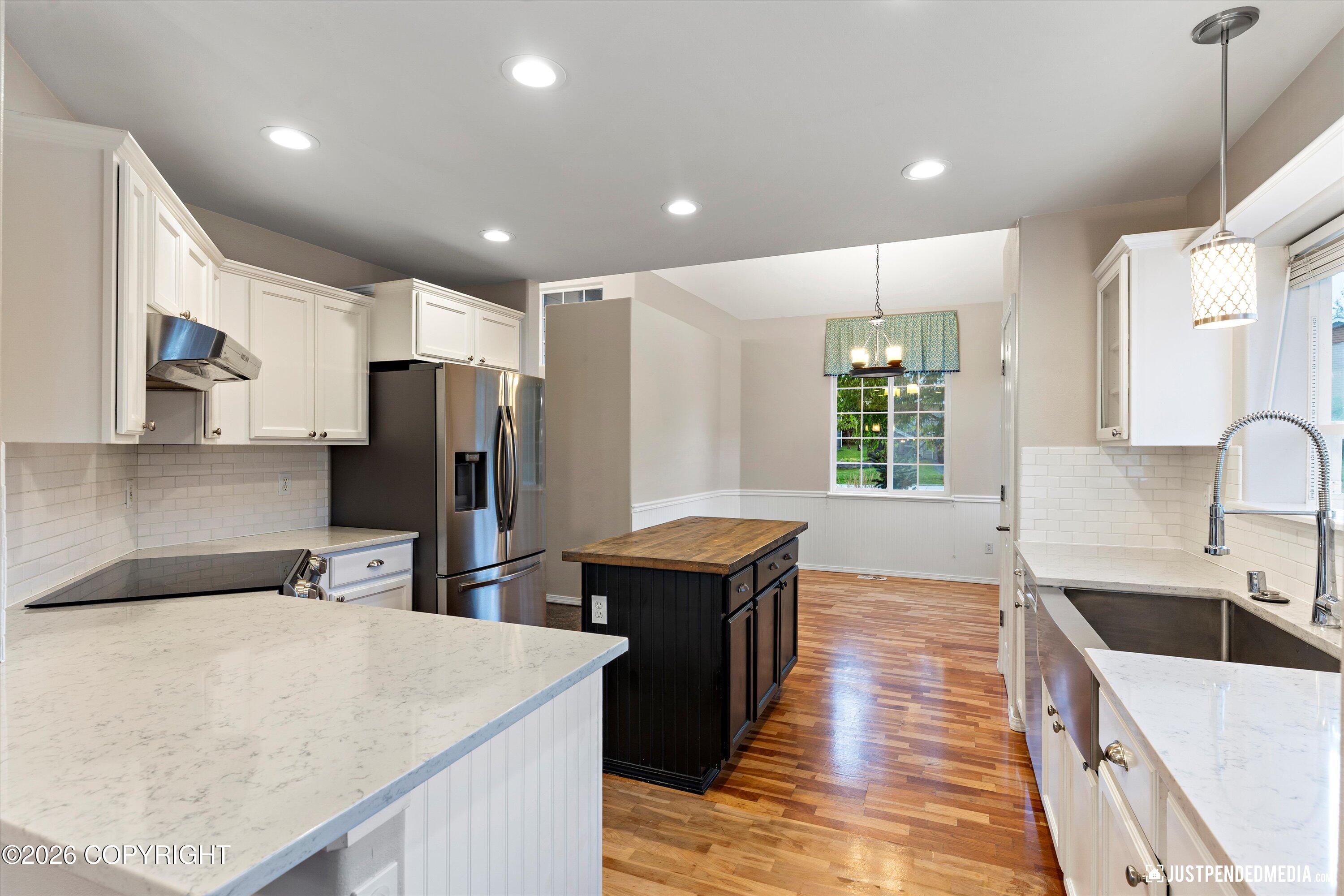 5112 Wood Hall Drive Property Photo 19