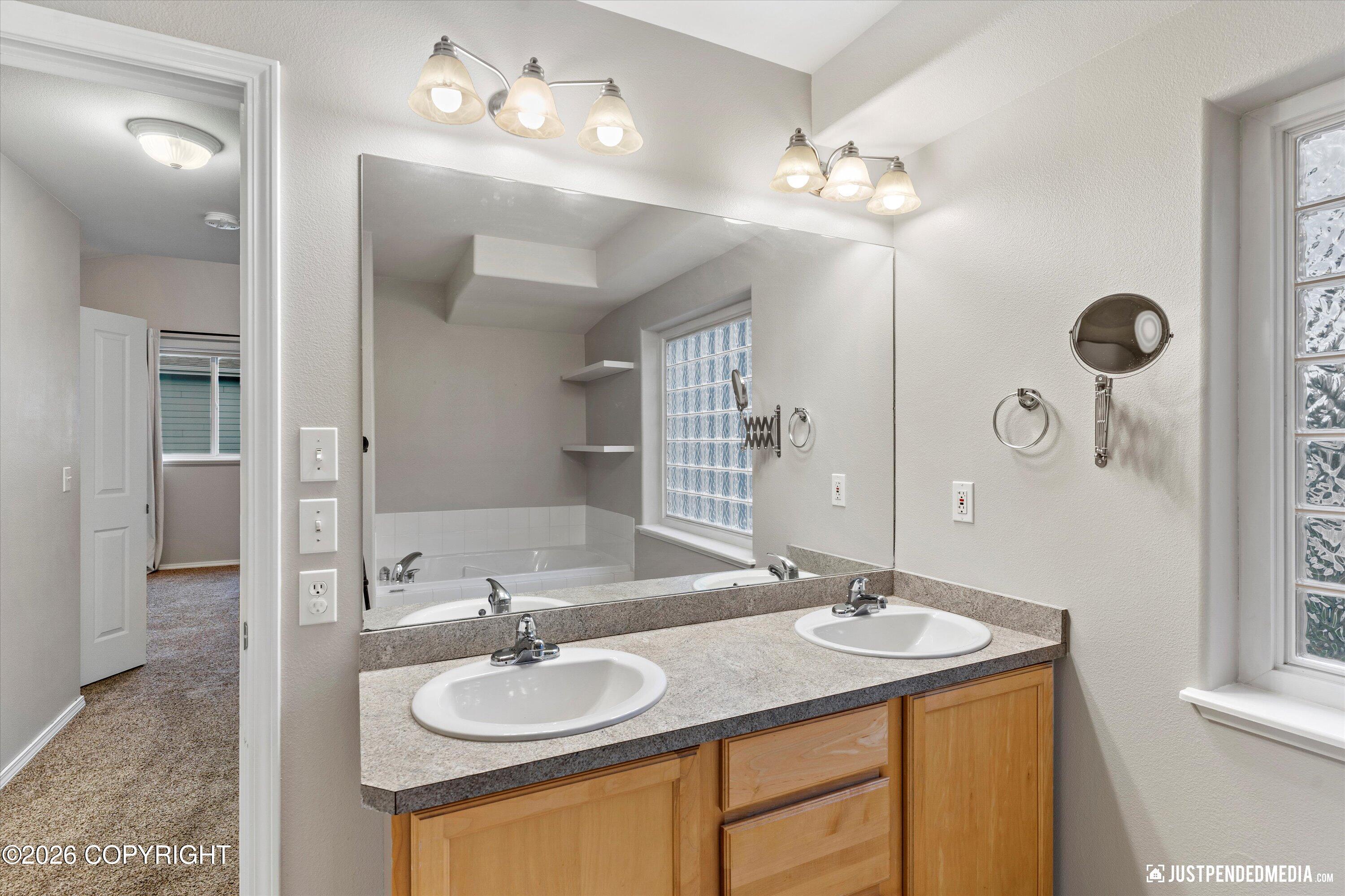 5112 Wood Hall Drive Property Photo 29