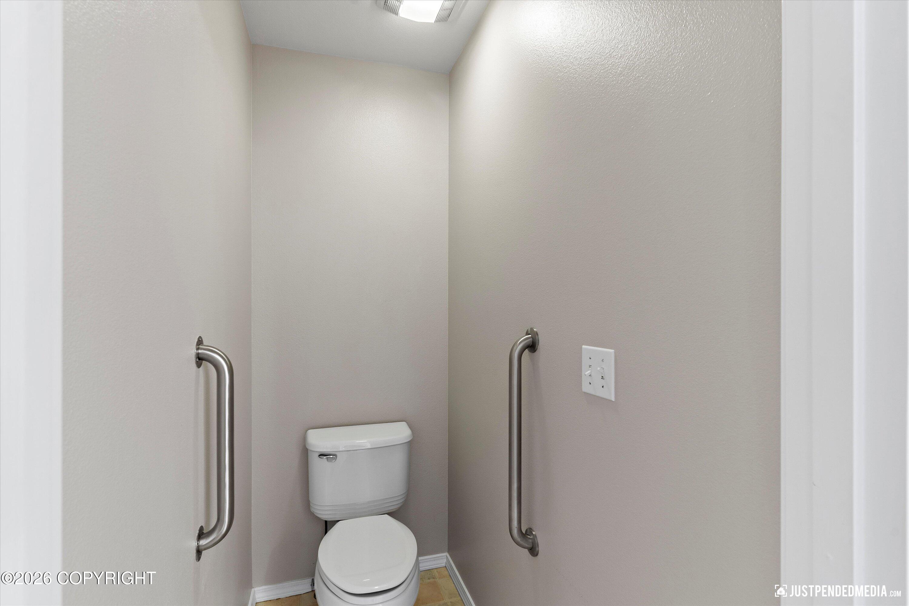 5112 Wood Hall Drive Property Photo 30