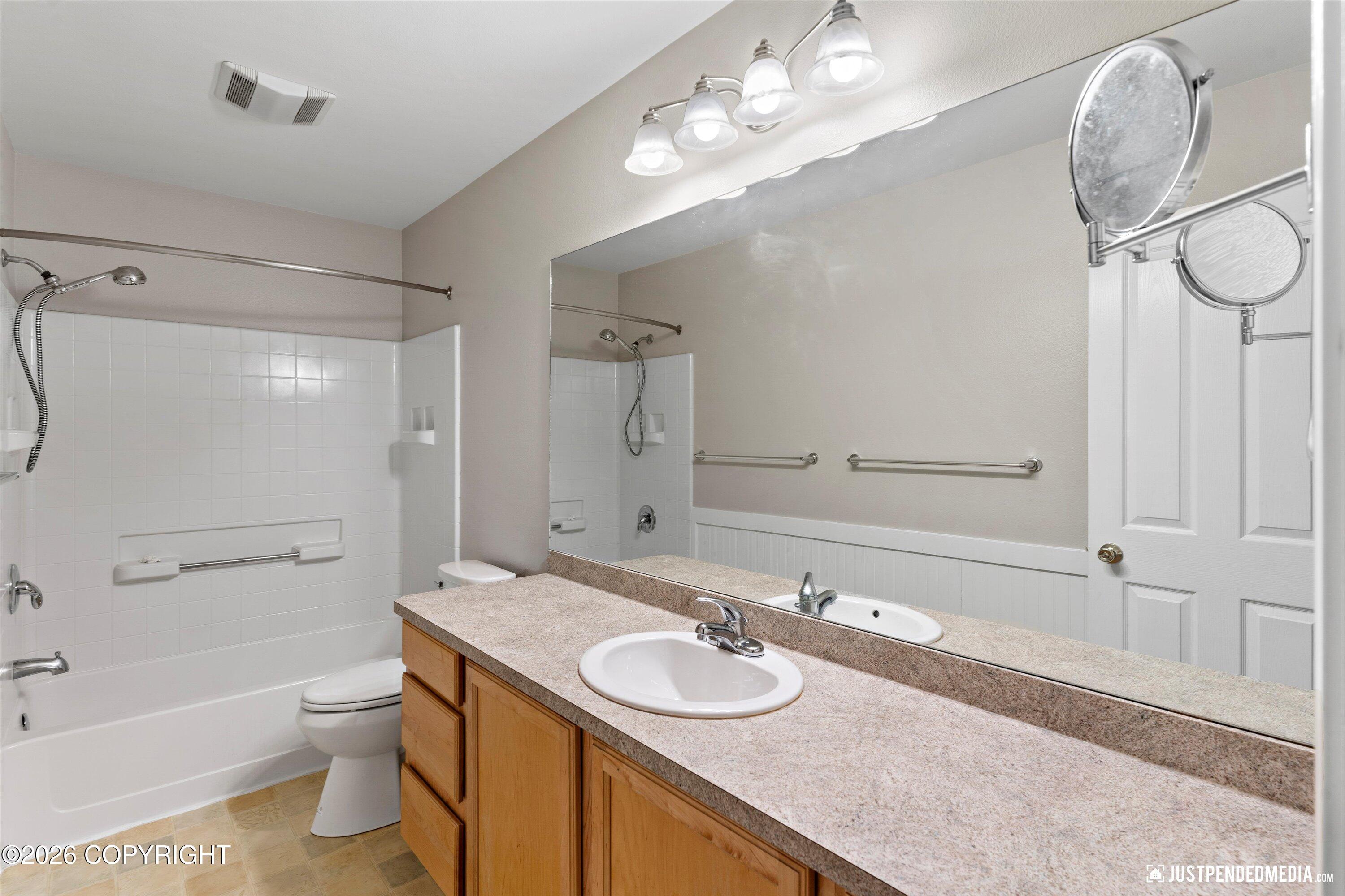 5112 Wood Hall Drive Property Photo 40