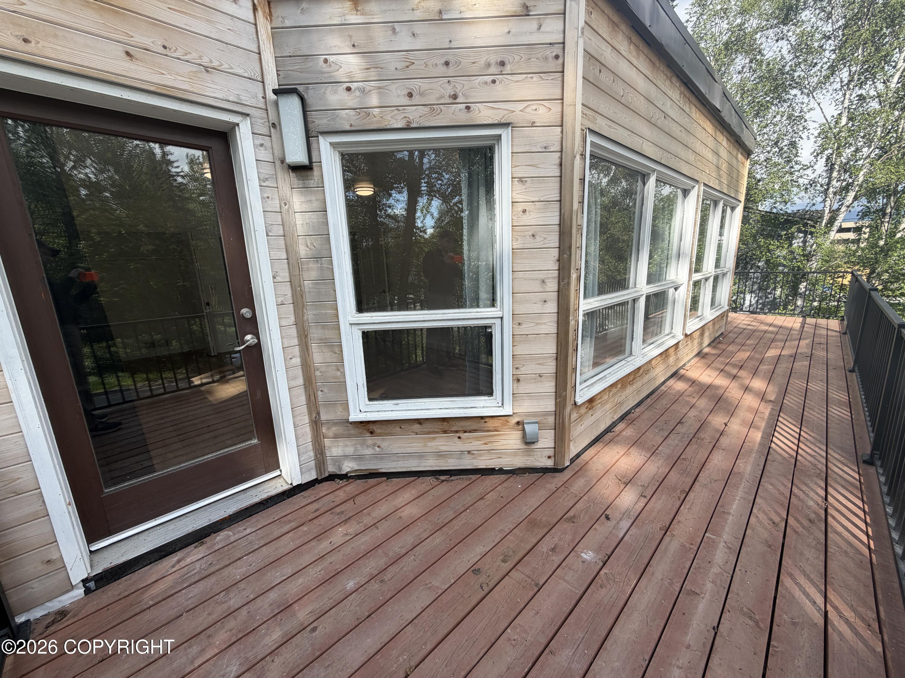 425 E 16th Avenue Property Photo 2