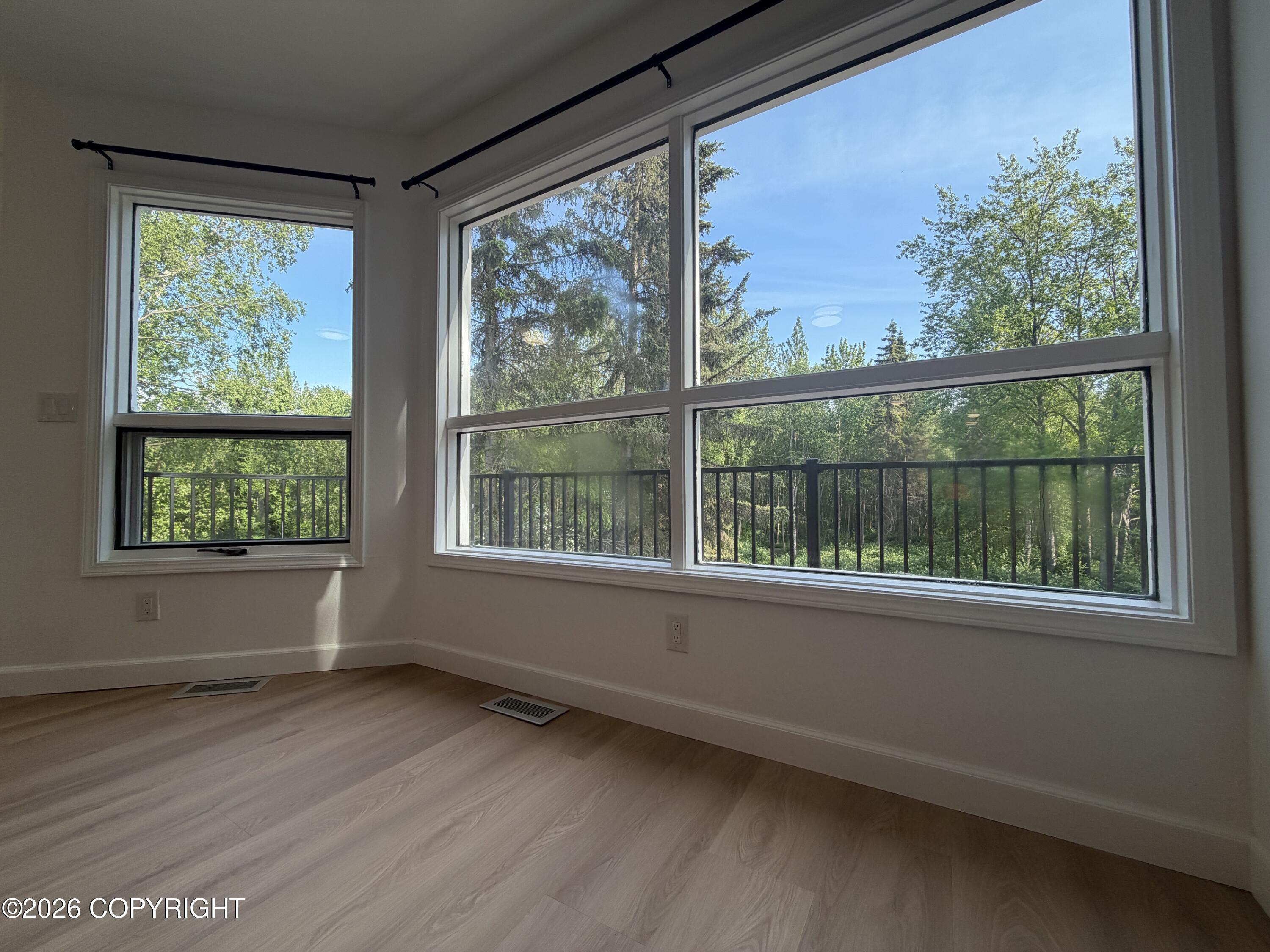 425 E 16th Avenue Property Photo 8