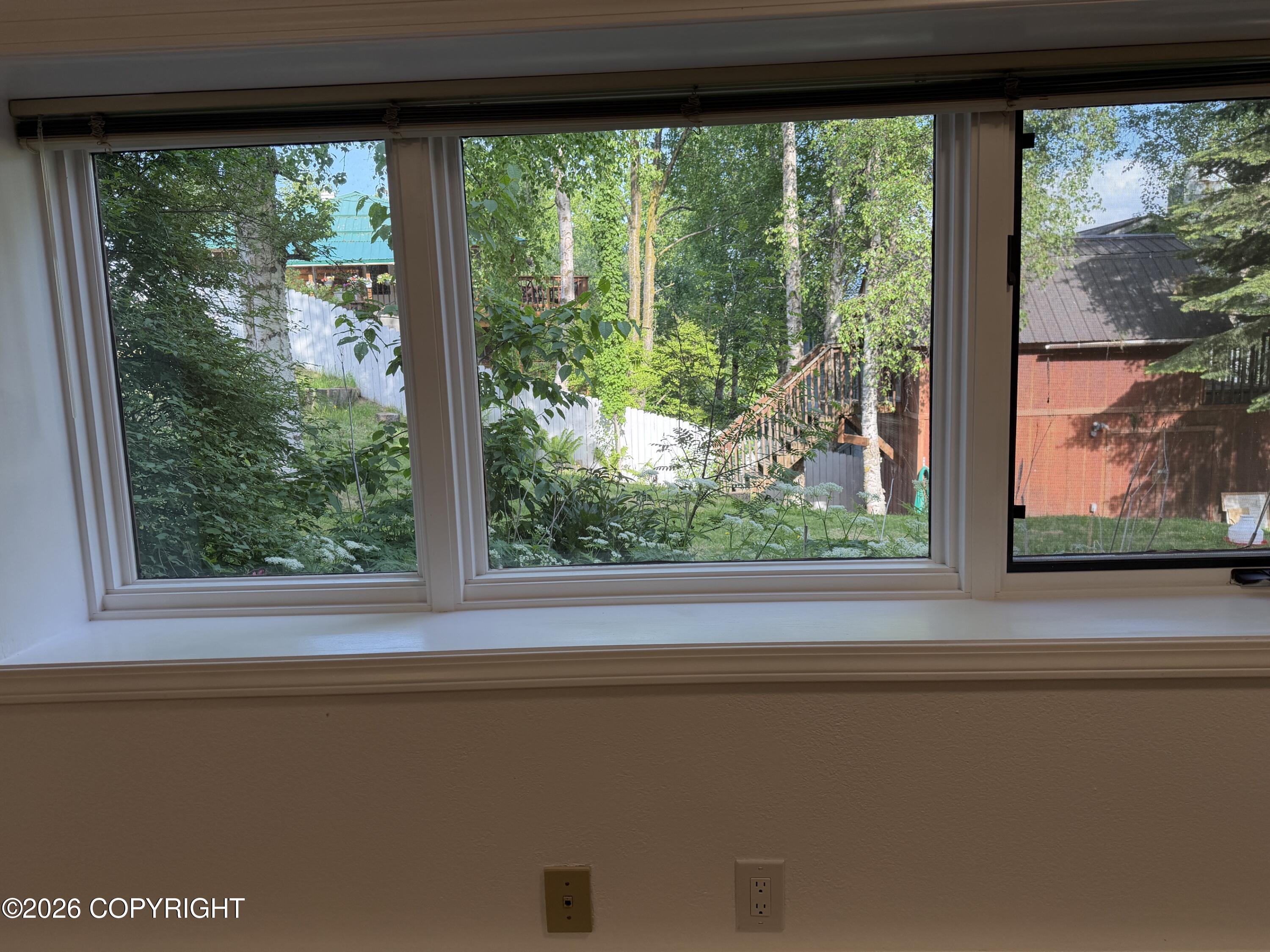 425 E 16th Avenue Property Photo 12