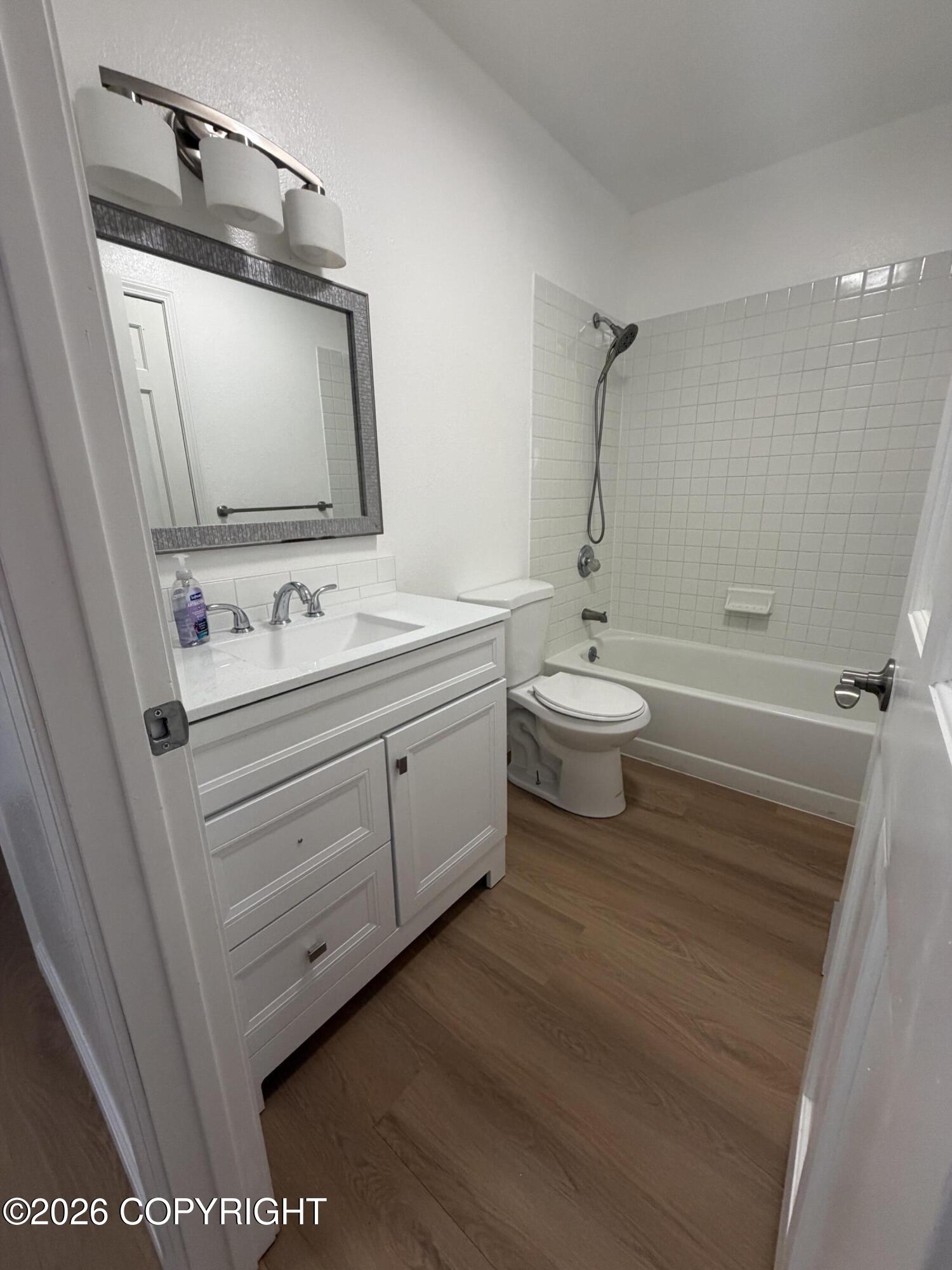 425 E 16th Avenue Property Photo 18