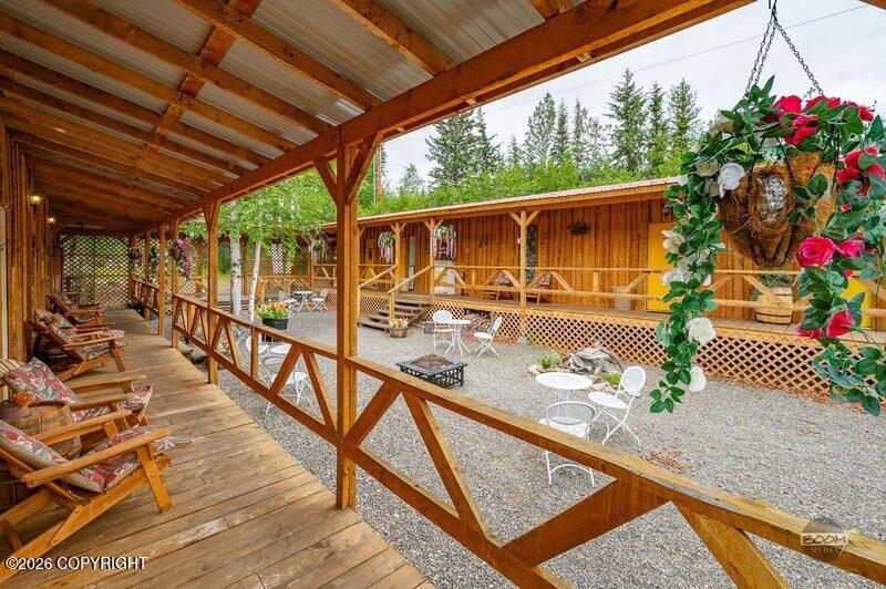1338.5 Alaska Highway Property Photo 12