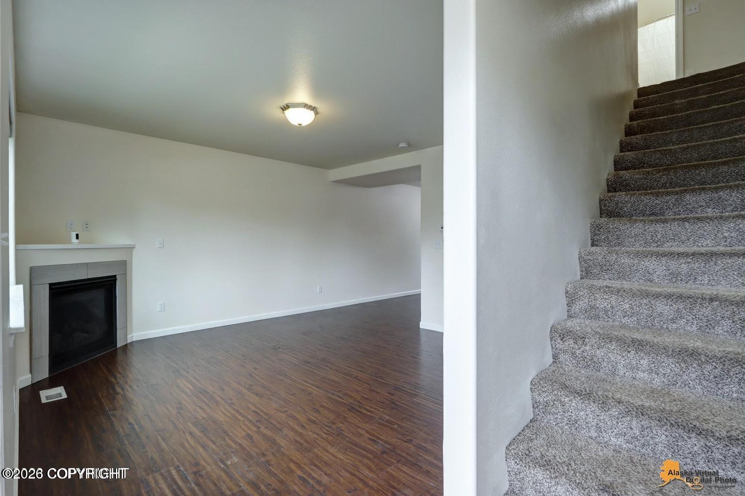 1337 E 14th Boulevard #c Property Photo 2
