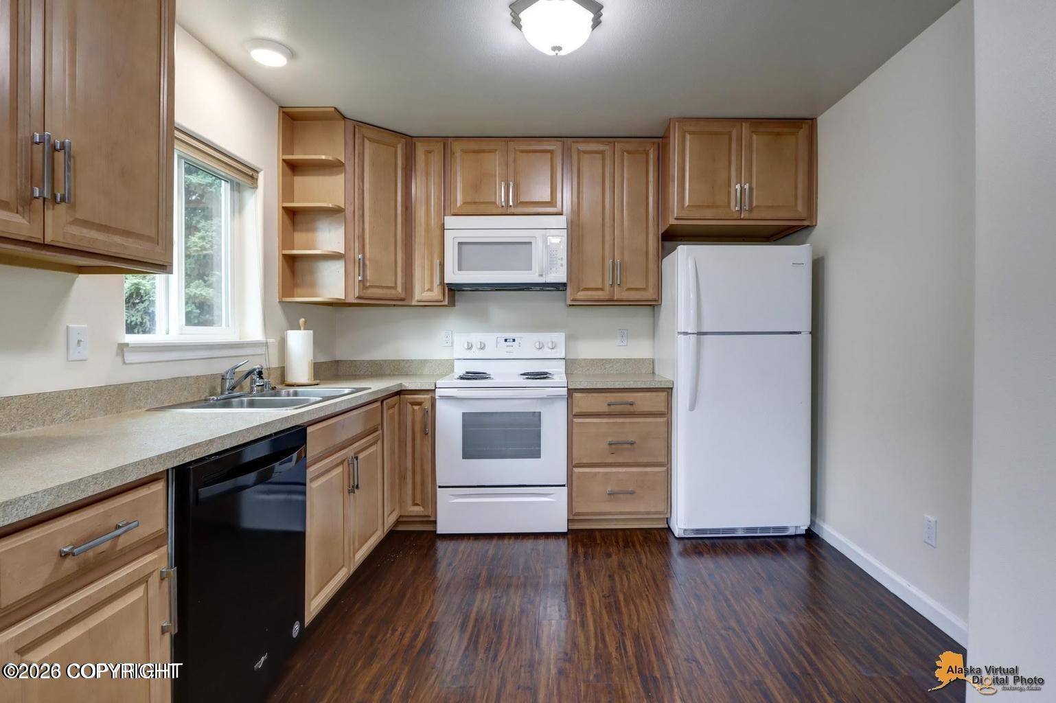 1337 E 14th Boulevard #c Property Photo 10
