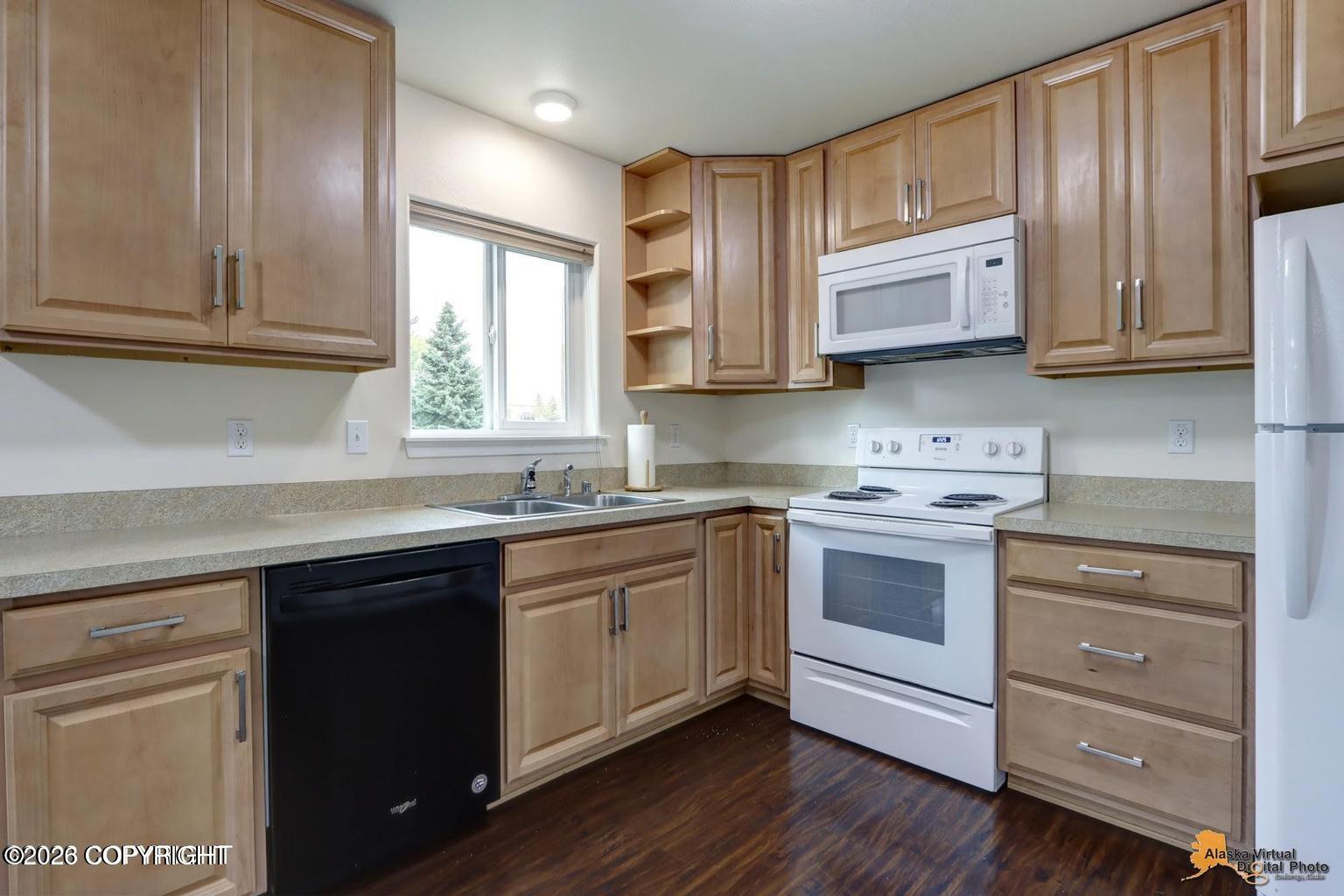 1337 E 14th Boulevard #c Property Photo 11