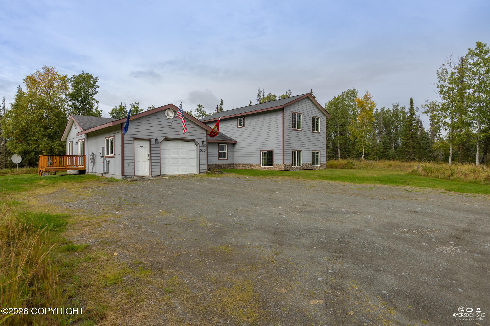 530 W Riverview Avenue Property Photo 1
