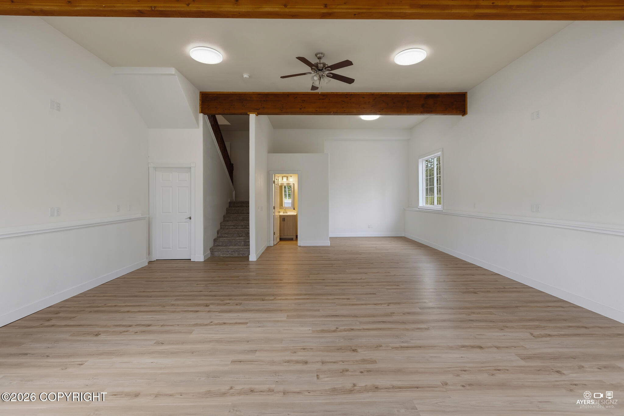 530 W Riverview Avenue Property Photo 25