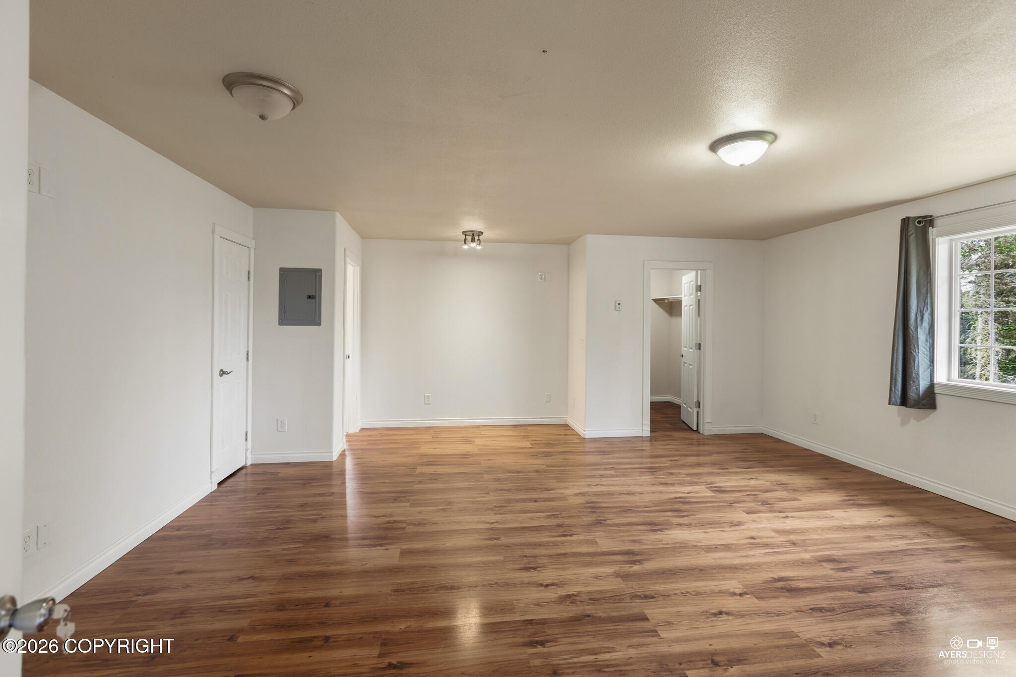 530 W Riverview Avenue Property Photo 34