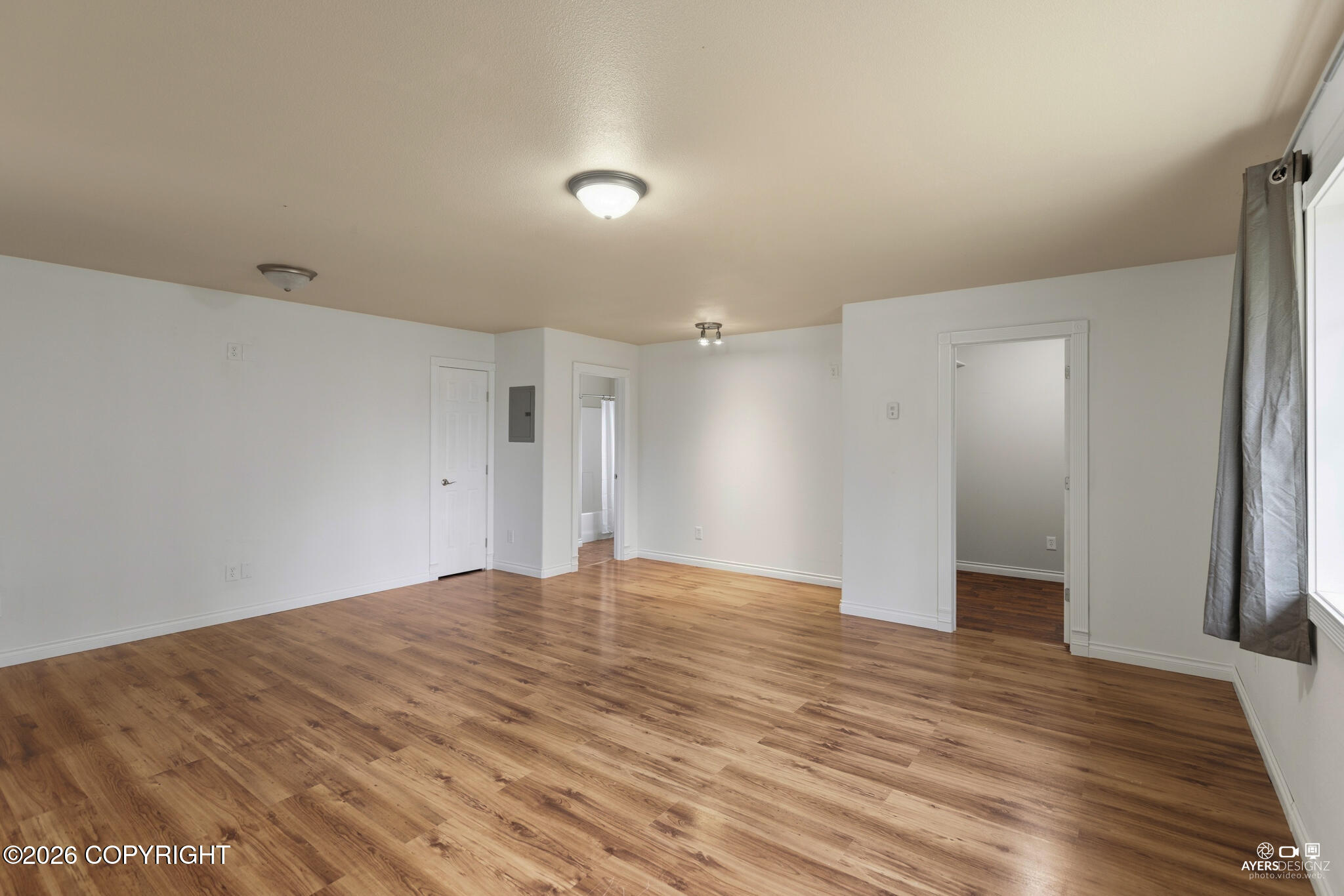 530 W Riverview Avenue Property Photo 36