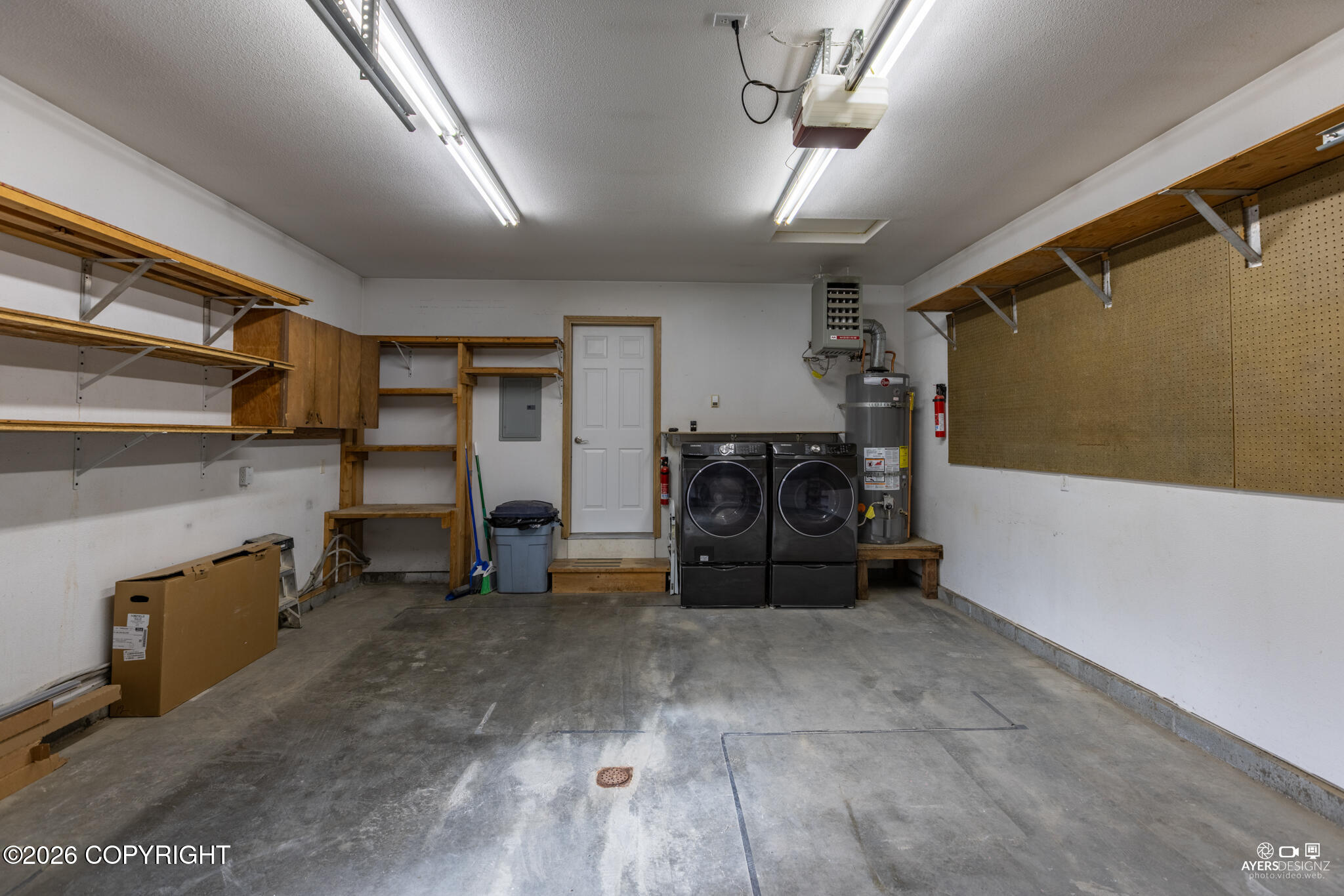 530 W Riverview Avenue Property Photo 46