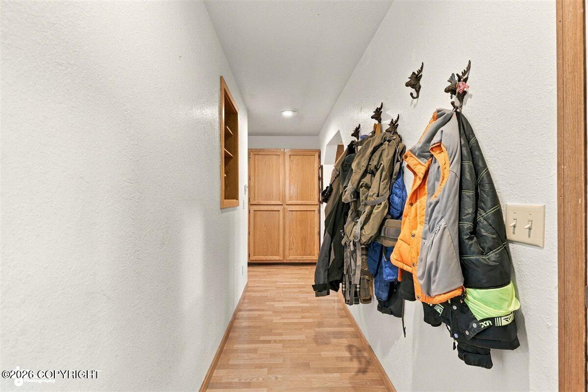 4627 Hiland Road Property Photo 5