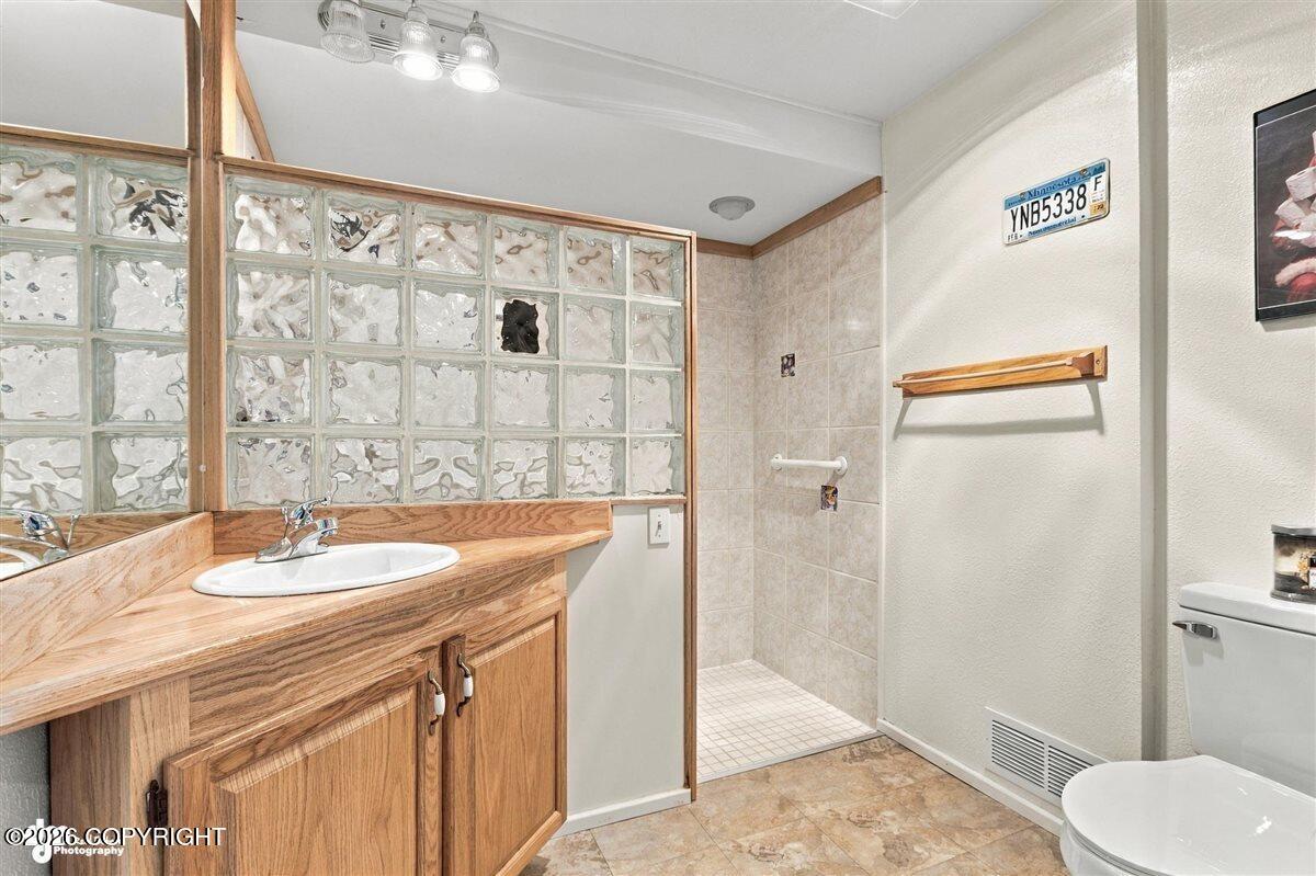 4627 Hiland Road Property Photo 36