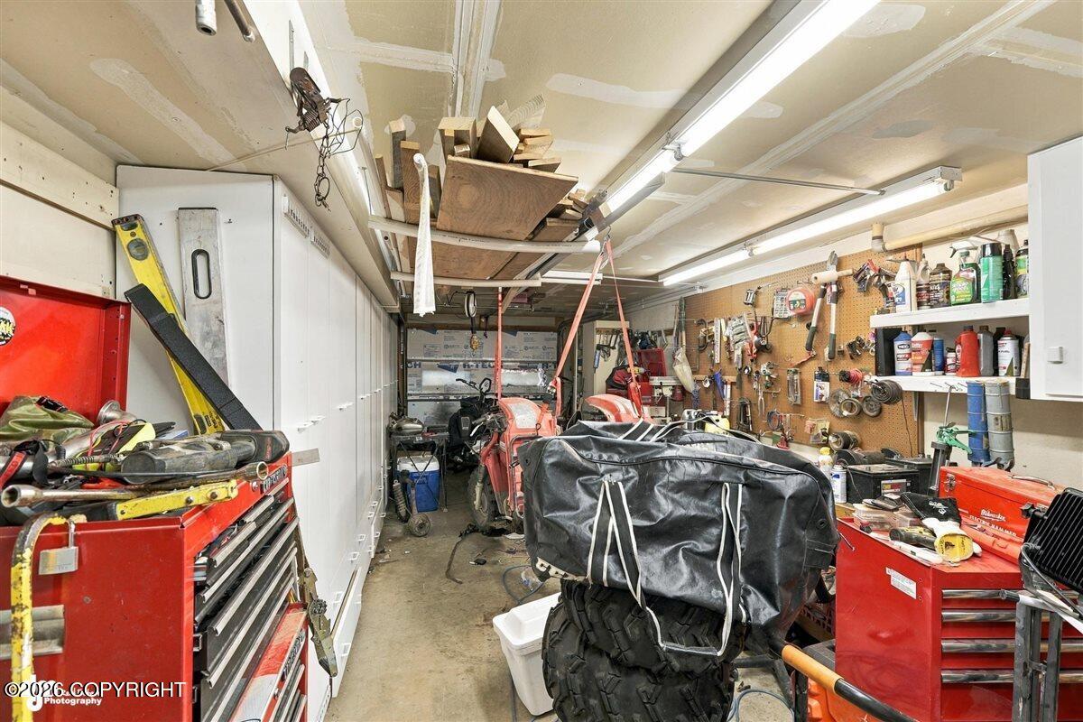 4627 Hiland Road Property Photo 48