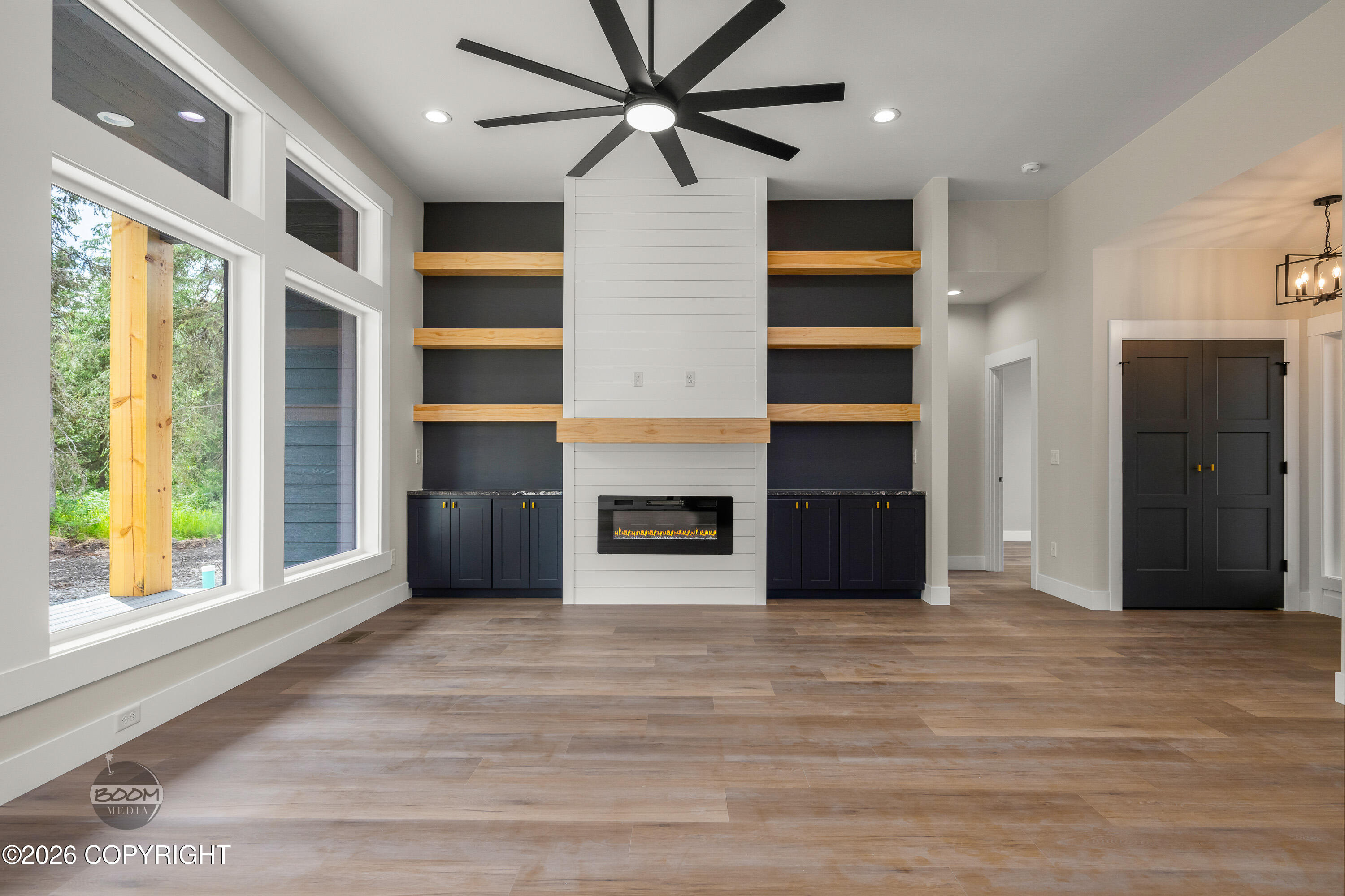 6119 N Radiant Dawn Circle Property Photo 7