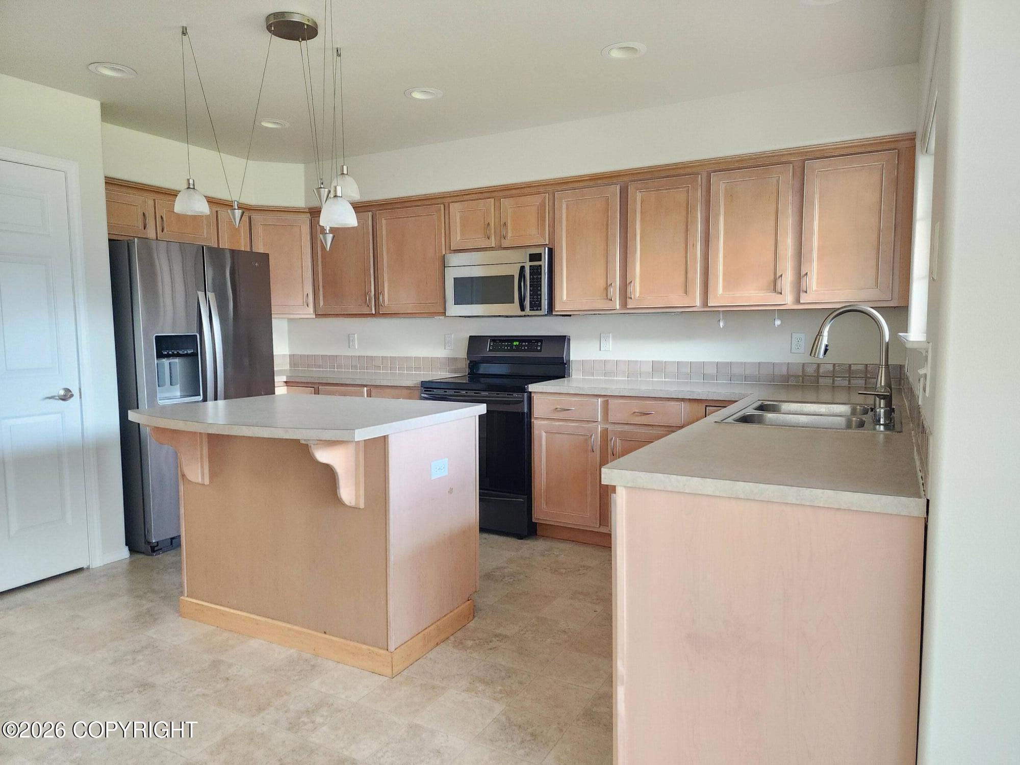 3822 Lincoln Ellsworth Court #50b Property Photo 8