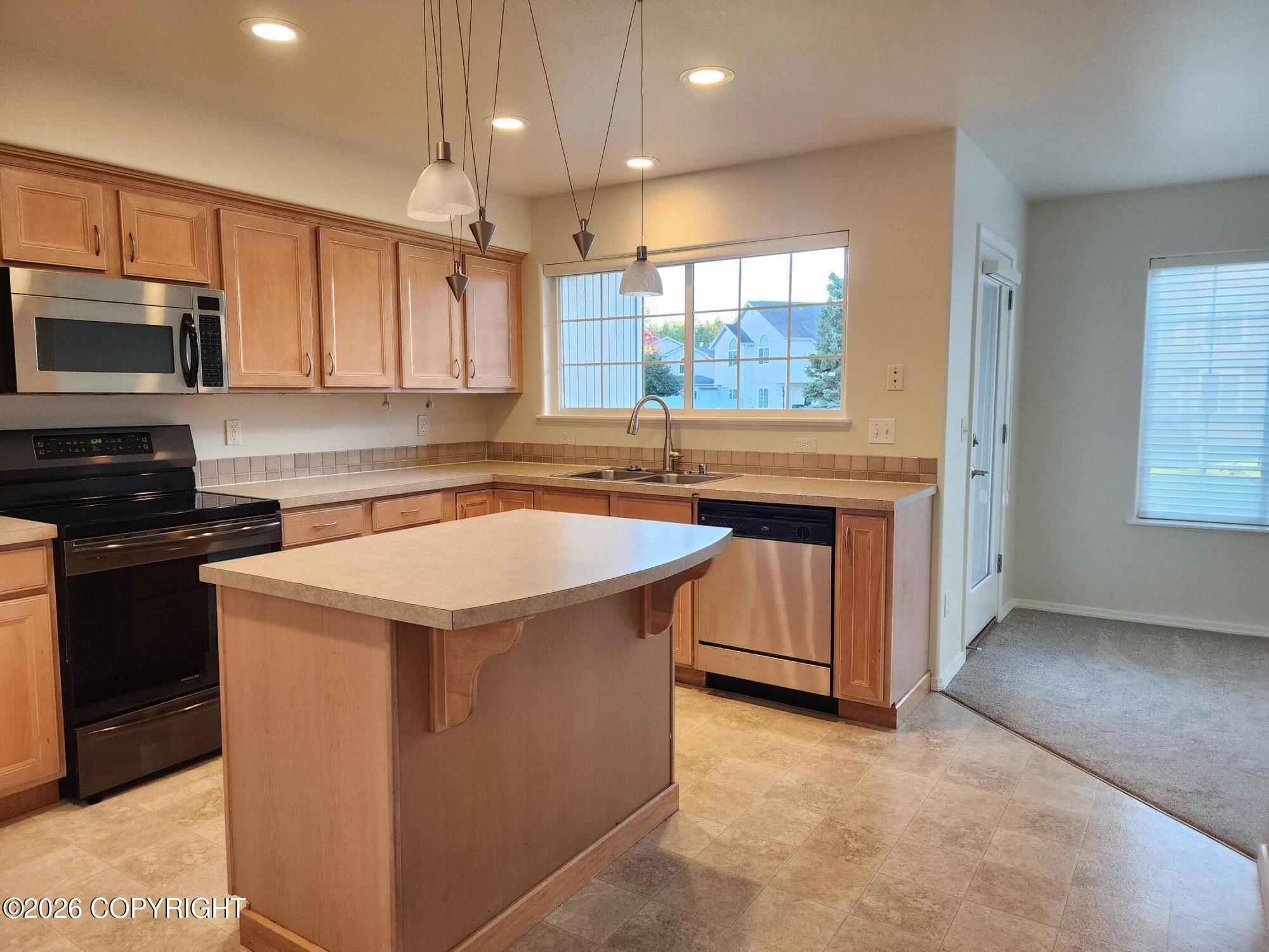 3822 Lincoln Ellsworth Court #50b Property Photo 10