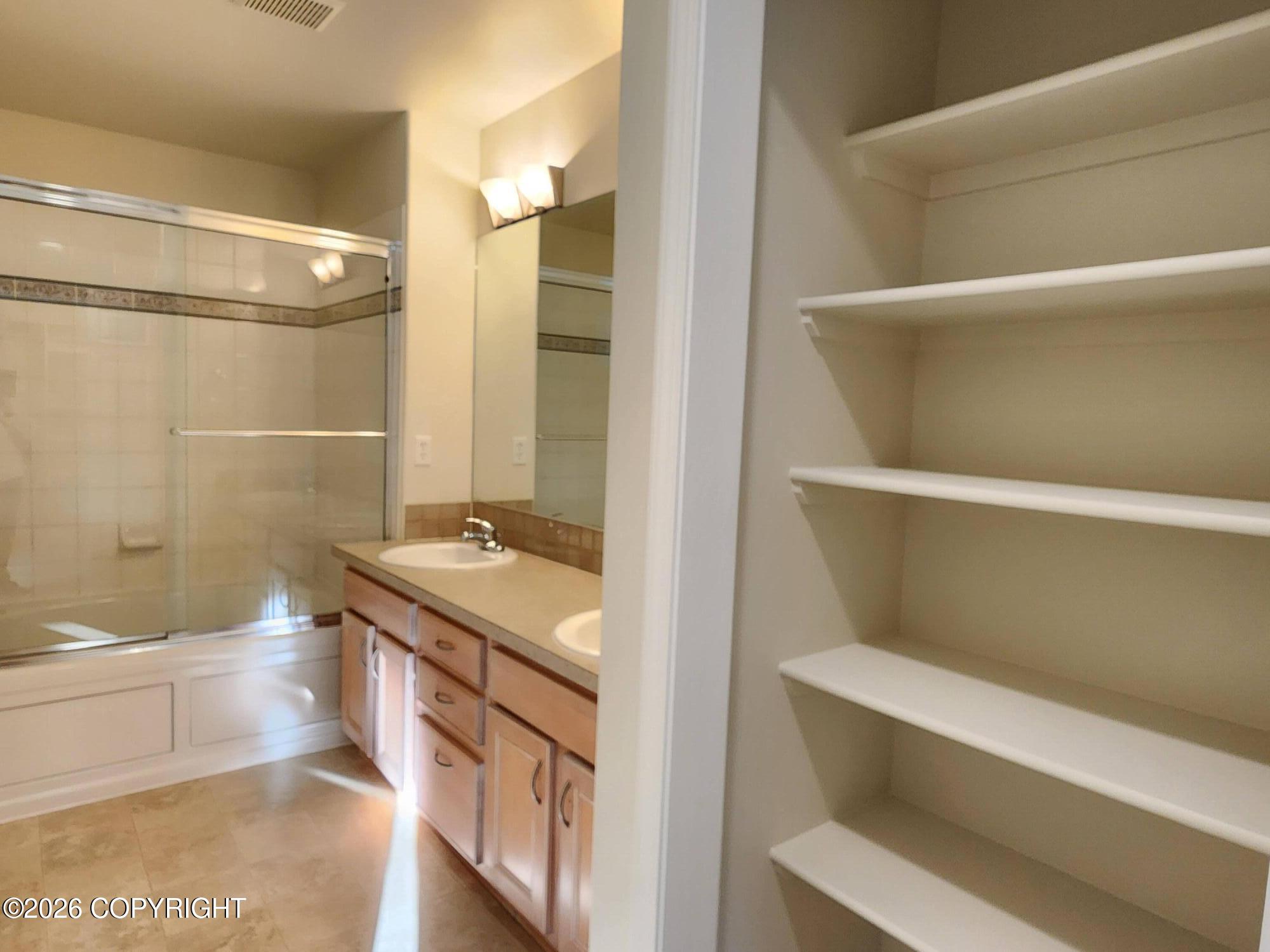 3822 Lincoln Ellsworth Court #50b Property Photo 18