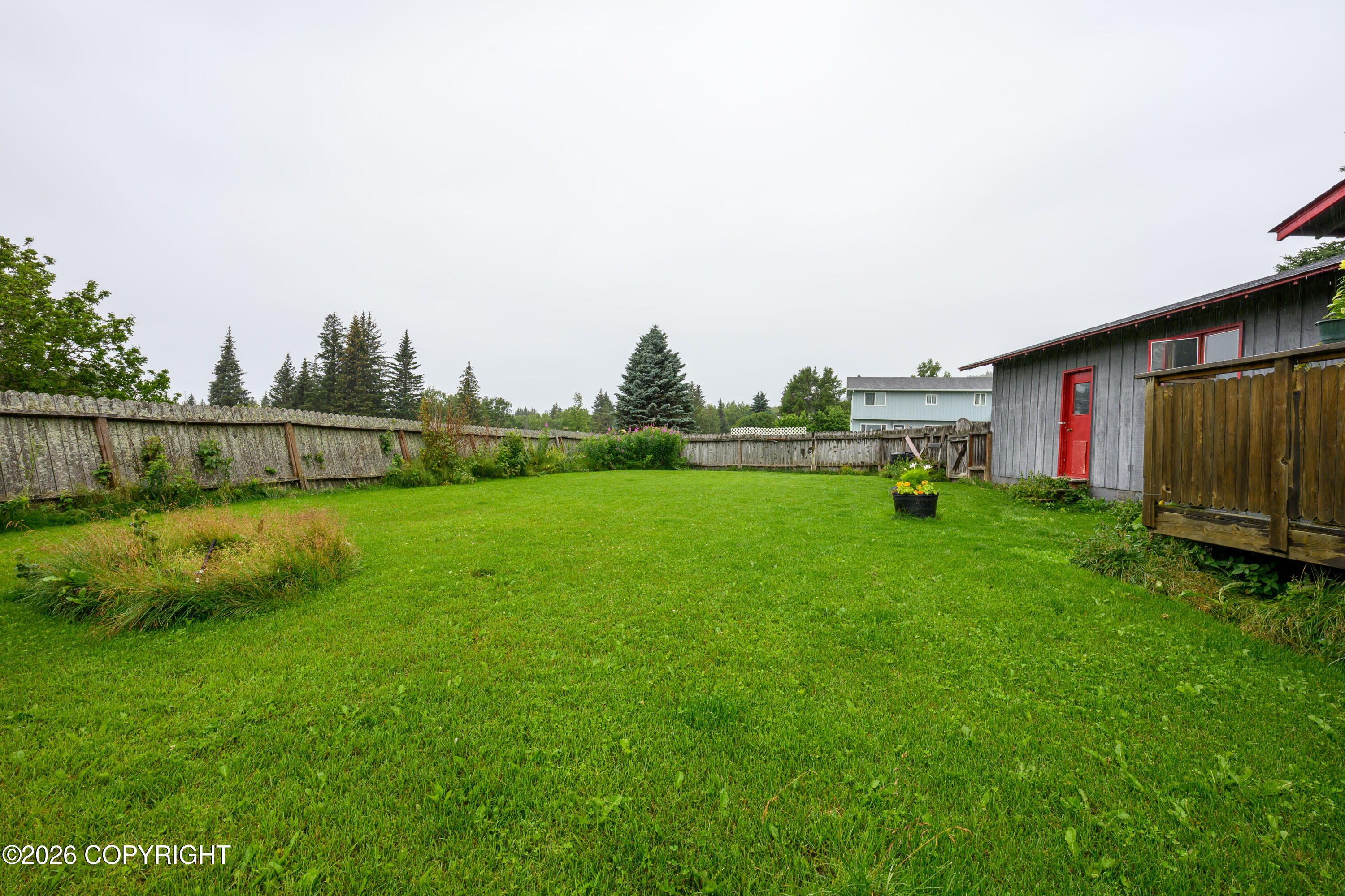 2489 Hillview Place Property Photo 8