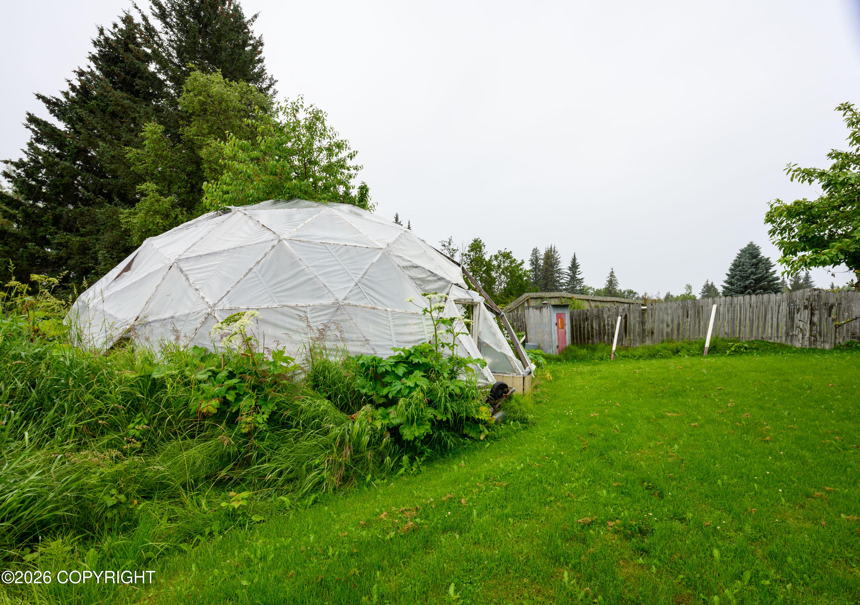 2489 Hillview Place Property Photo 13