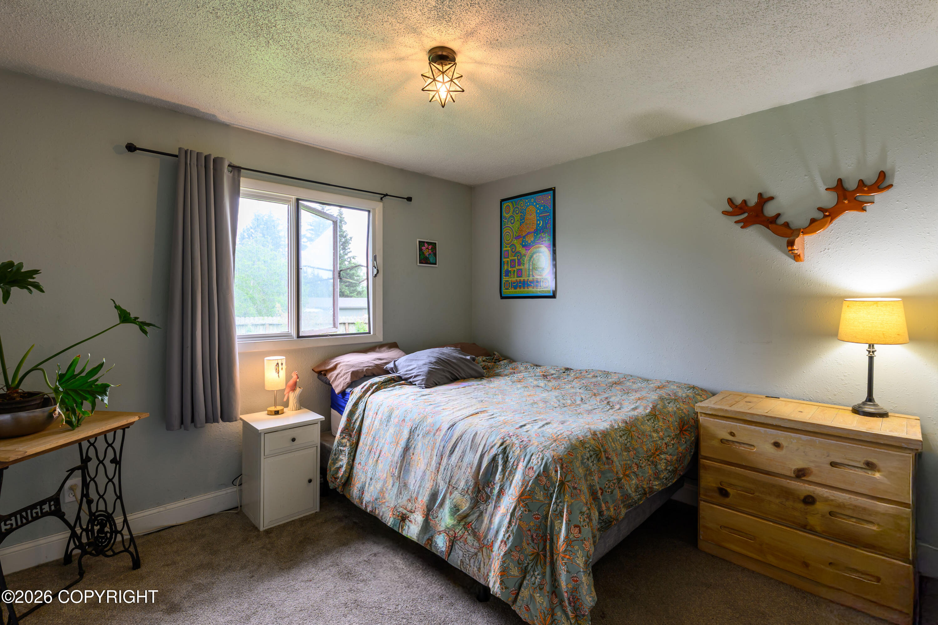 2489 Hillview Place Property Photo 20